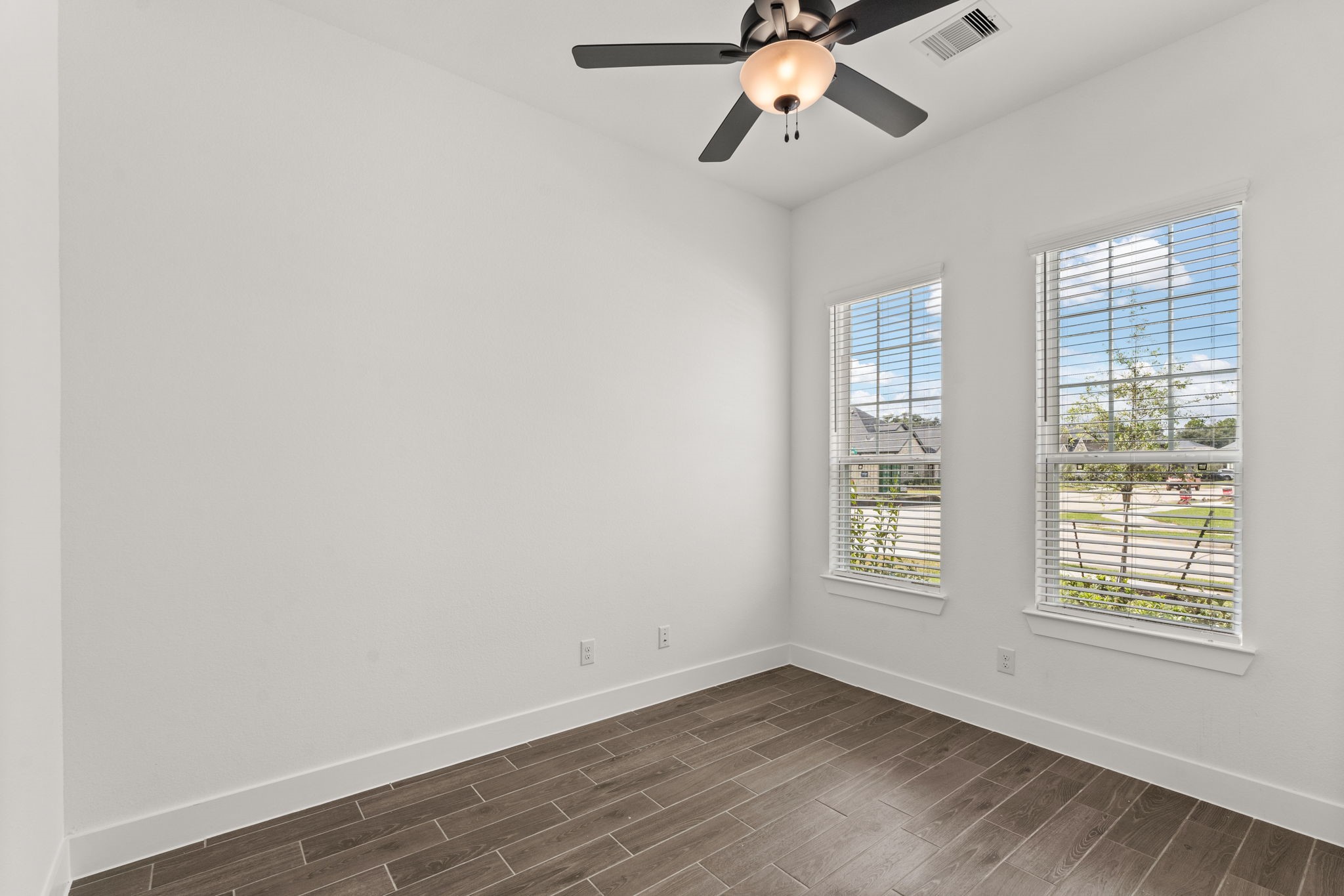 4707 Harrington Gate Drive Property Photo 6