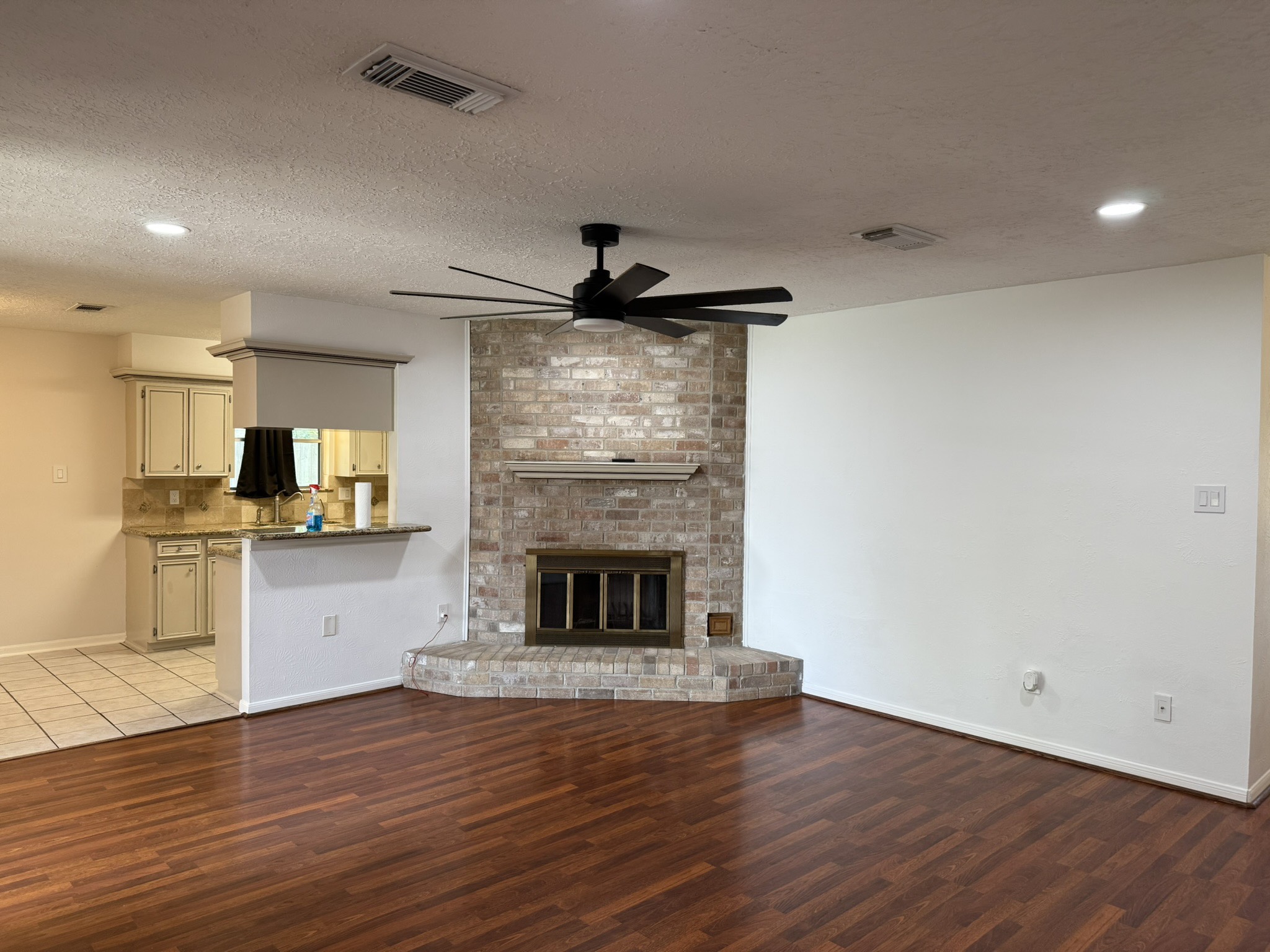 515 Tresvant Drive Property Photo 3