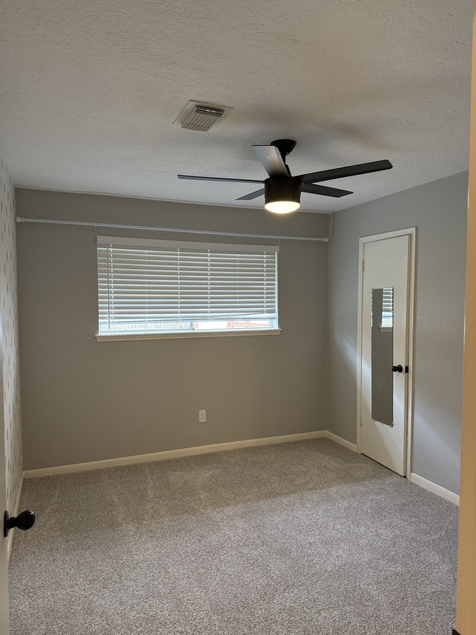 515 Tresvant Drive Property Photo 5