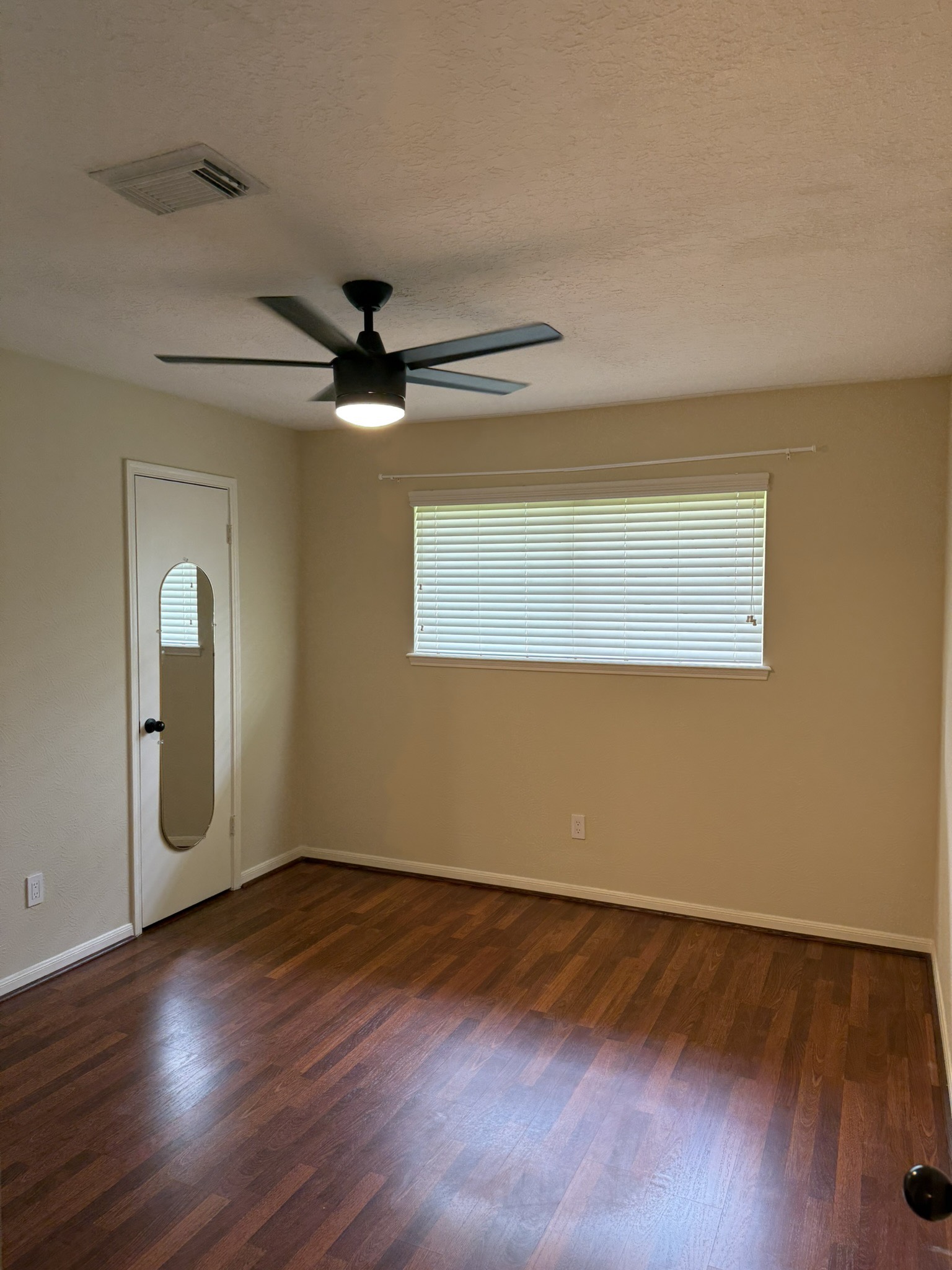 515 Tresvant Drive Property Photo 6