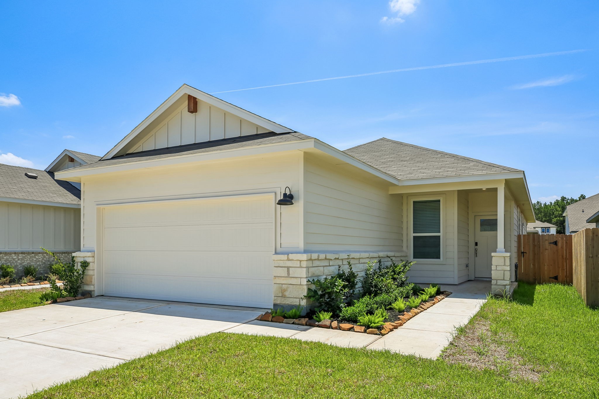 18555 Landing Meadows Lane Property Photo 1