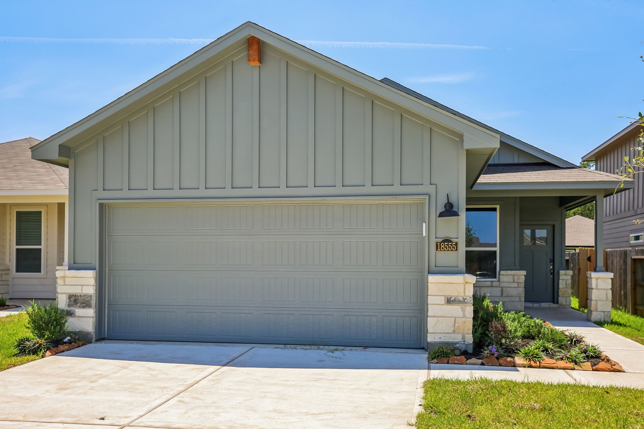 18555 Landing Meadows Lane Property Photo 2