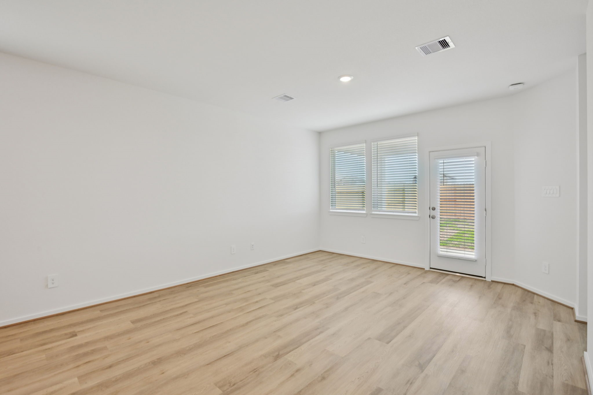 18555 Landing Meadows Lane Property Photo 7