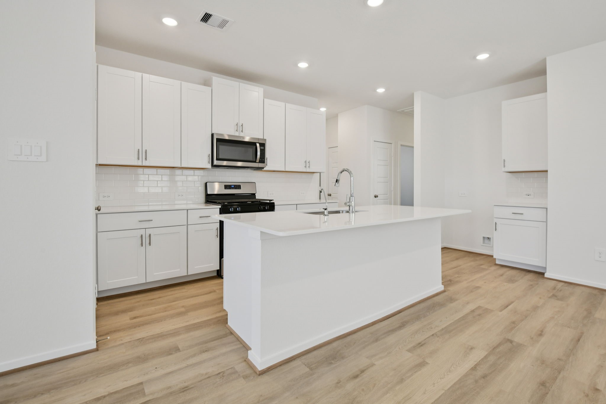 18555 Landing Meadows Lane Property Photo 16