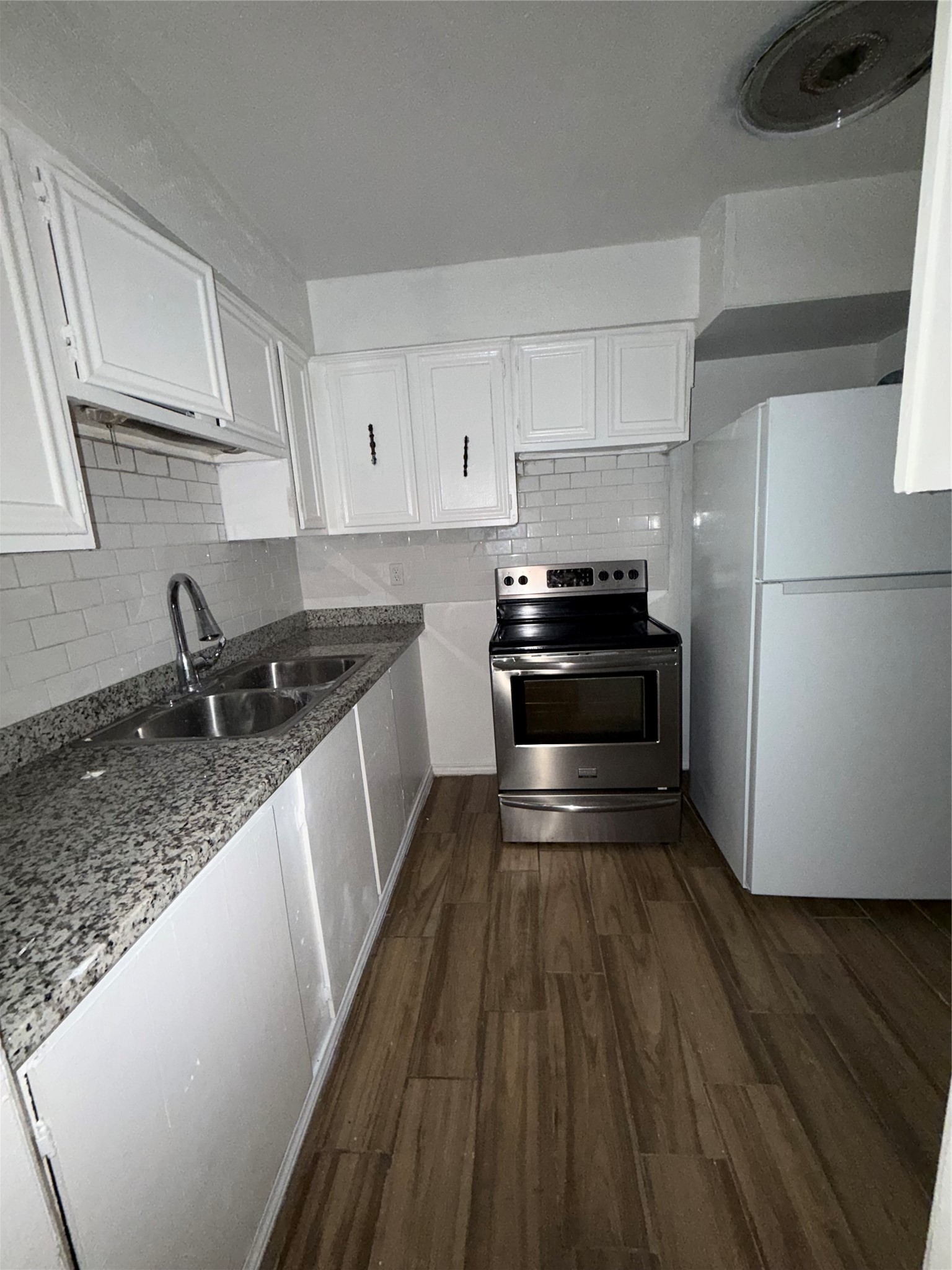 5130 Ridgevan Drive Property Photo 7