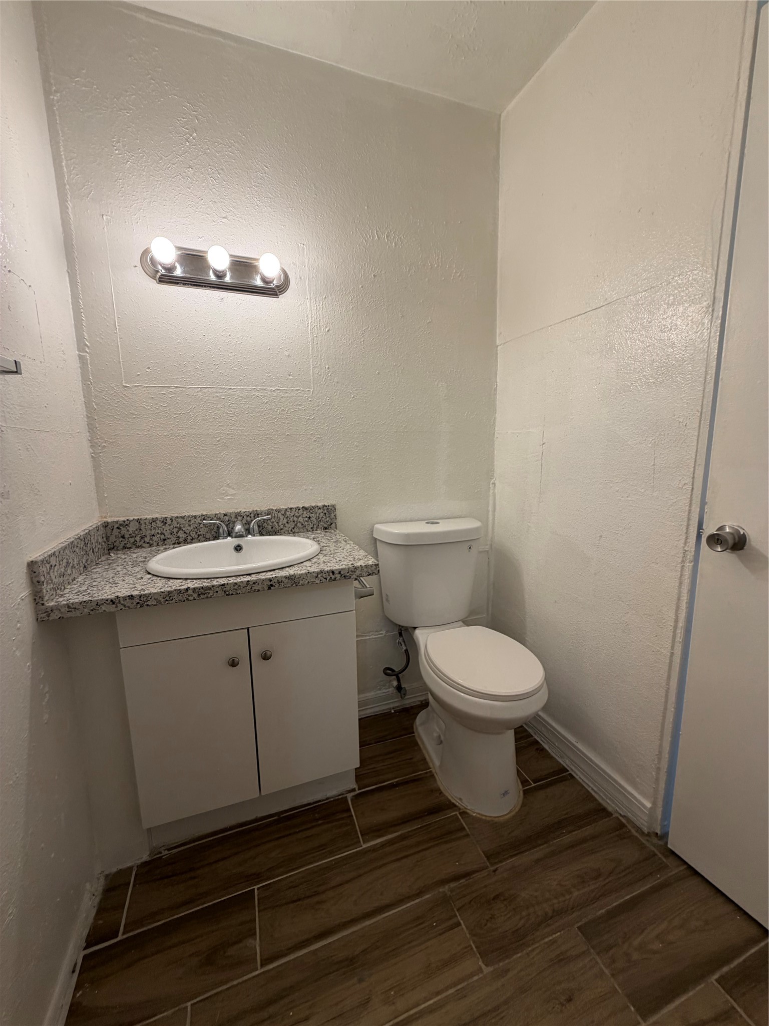 5130 Ridgevan Drive Property Photo 8