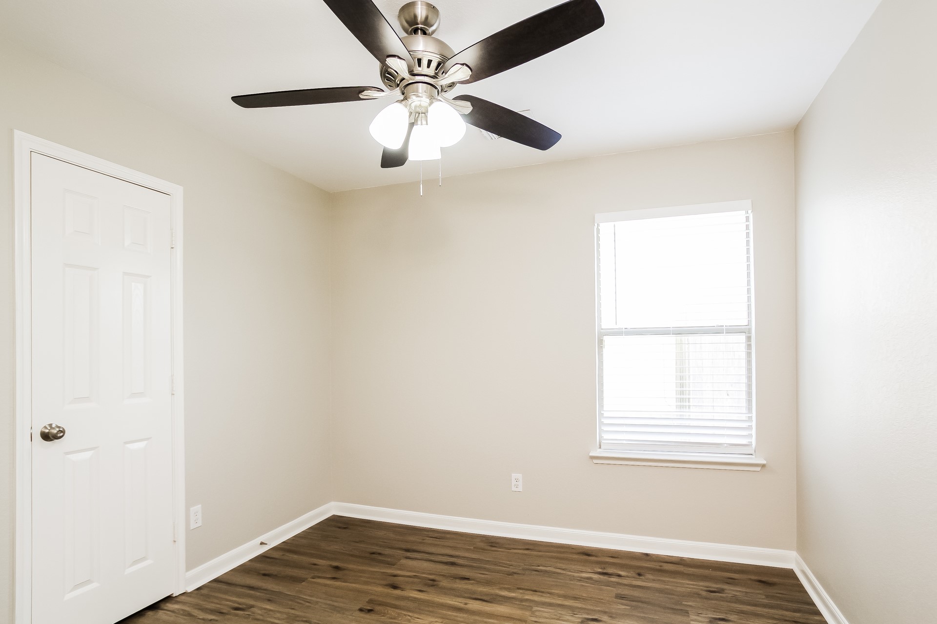 22831 Twisting Pine Drive Property Photo 11