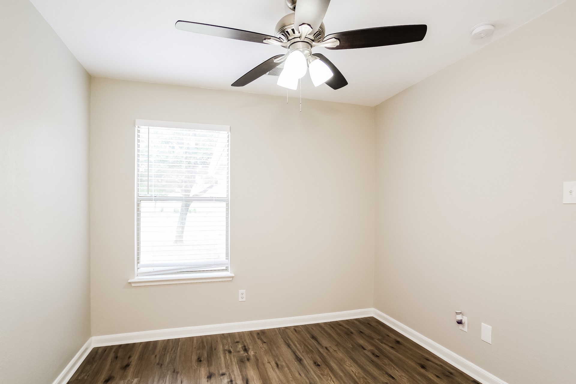 22831 Twisting Pine Drive Property Photo 12