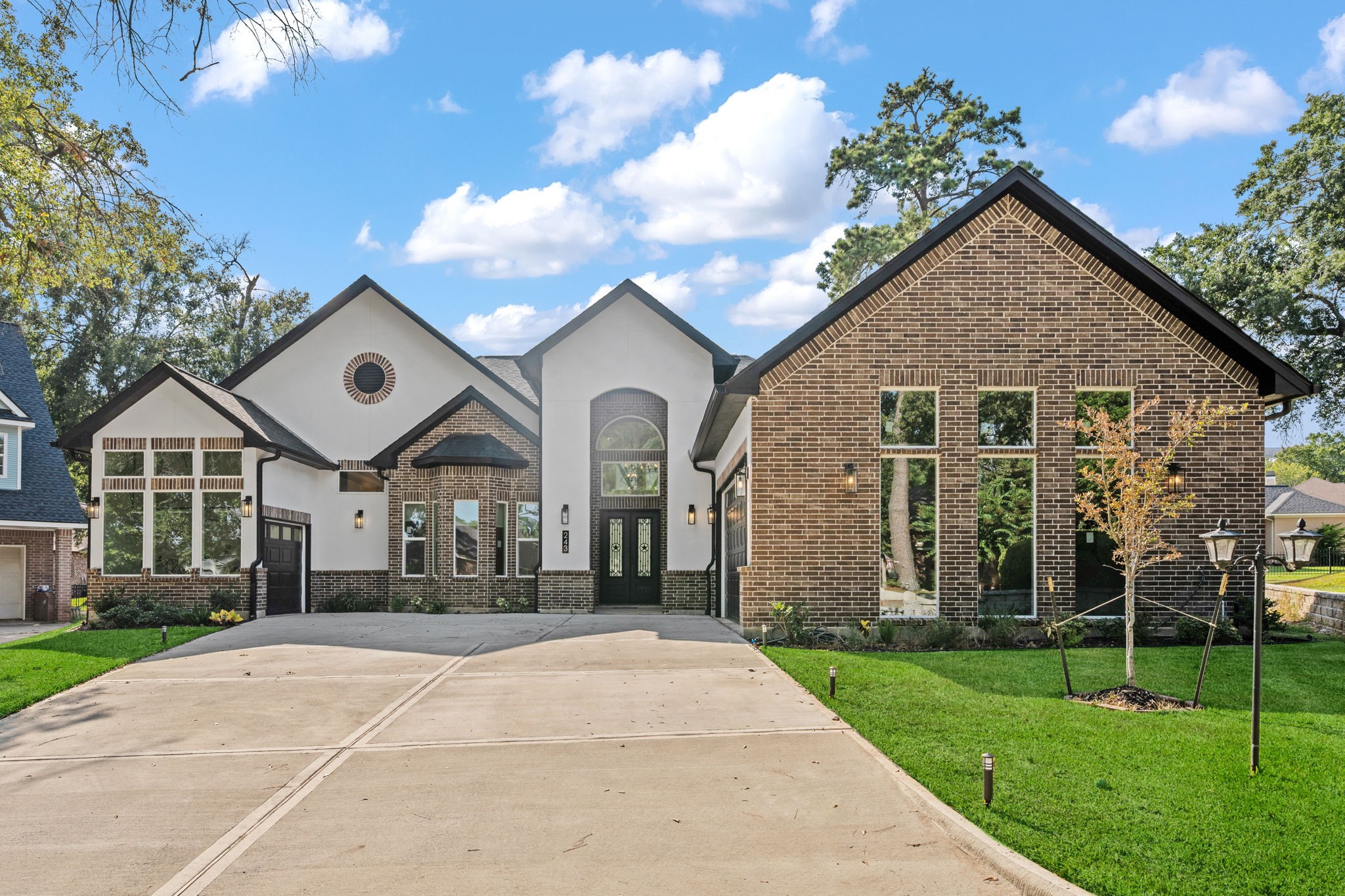 243 Teewood Court Property Photo 1