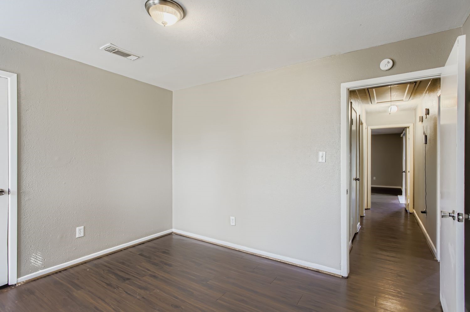 5607 Circlegate Drive Property Photo 16