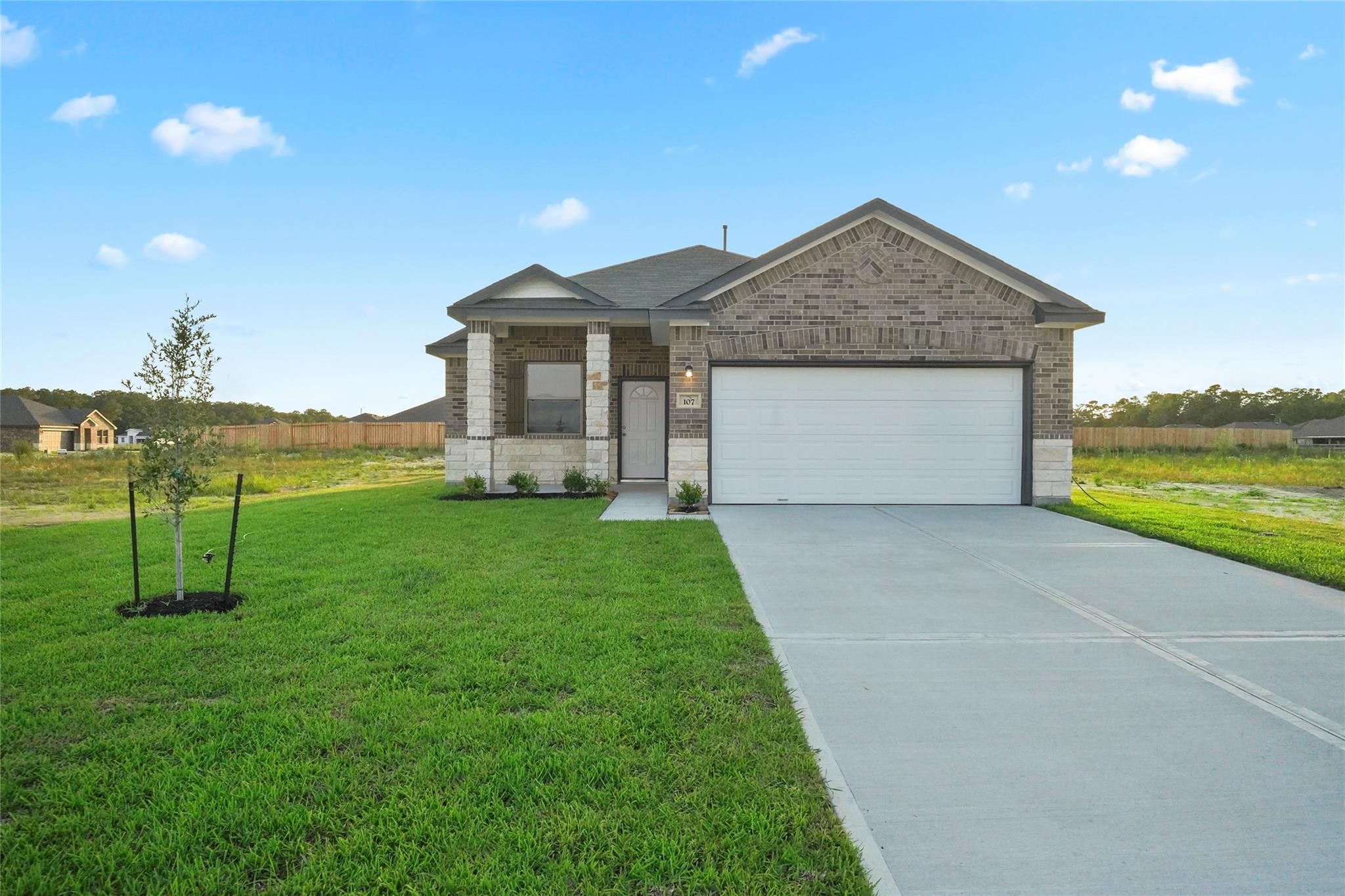 107 Pecan Grove Court Property Photo