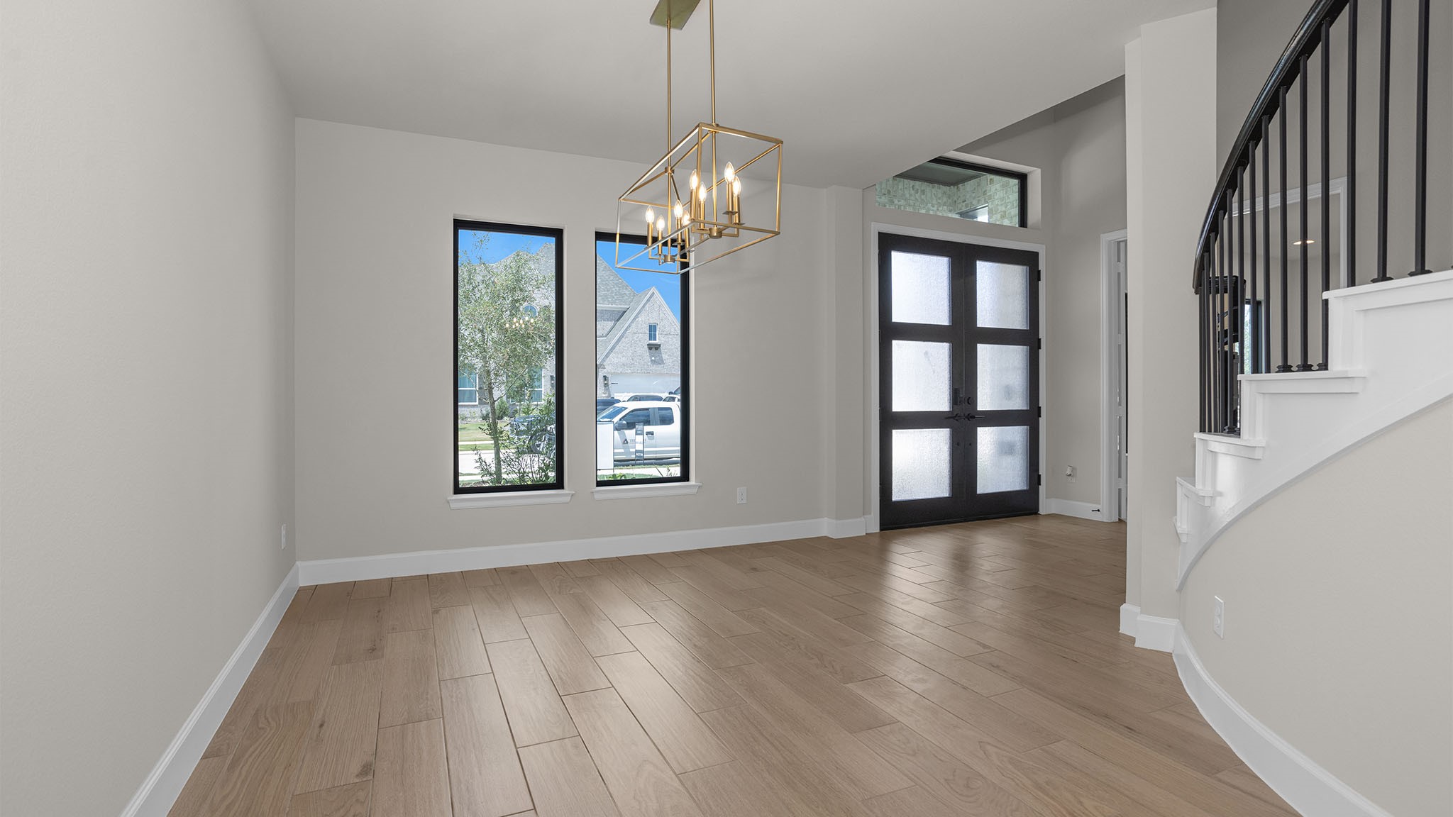 7130 Augusta Grove Drive Property Photo 3