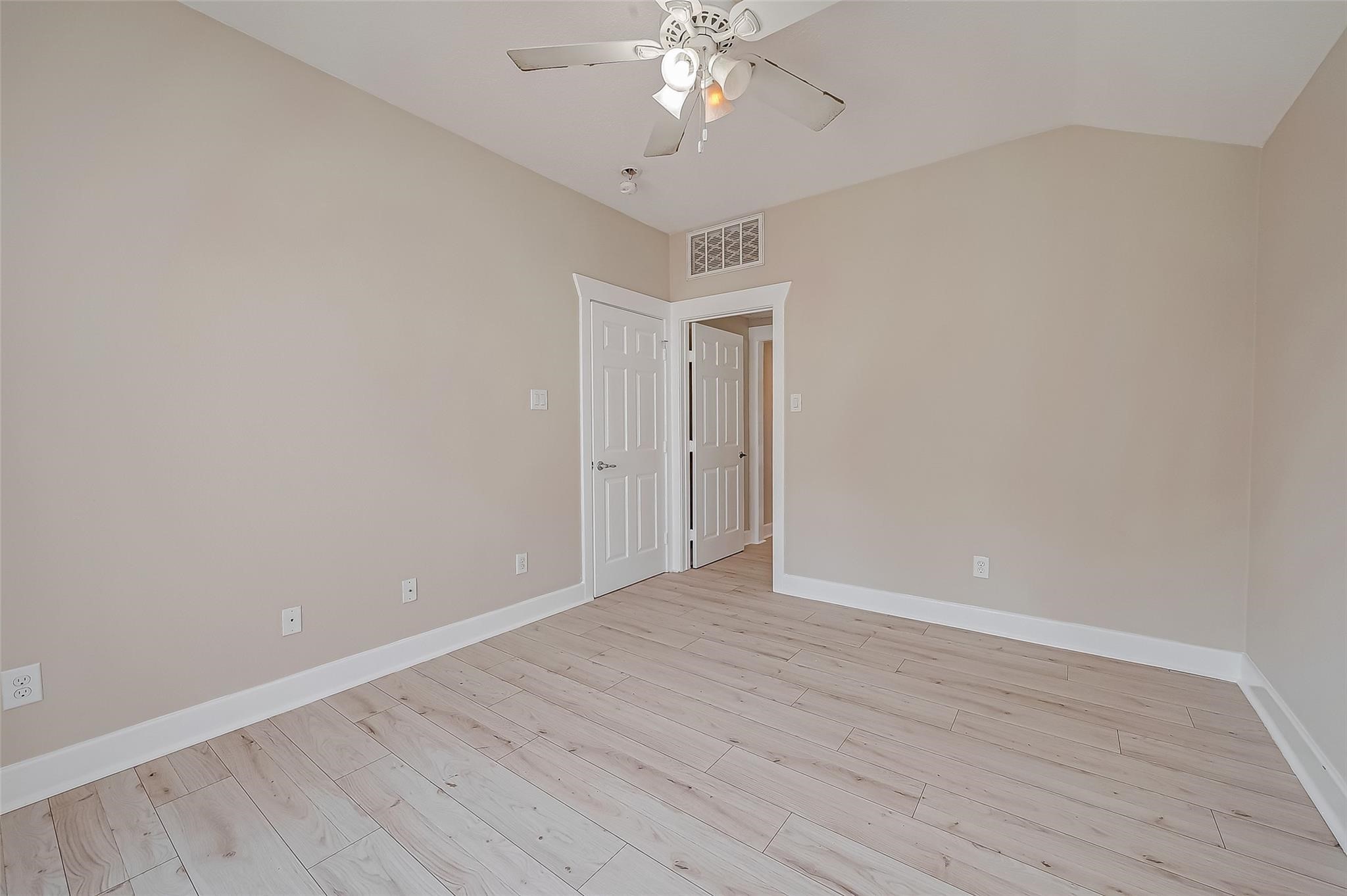 1110 E 24th Street B Property Photo 11