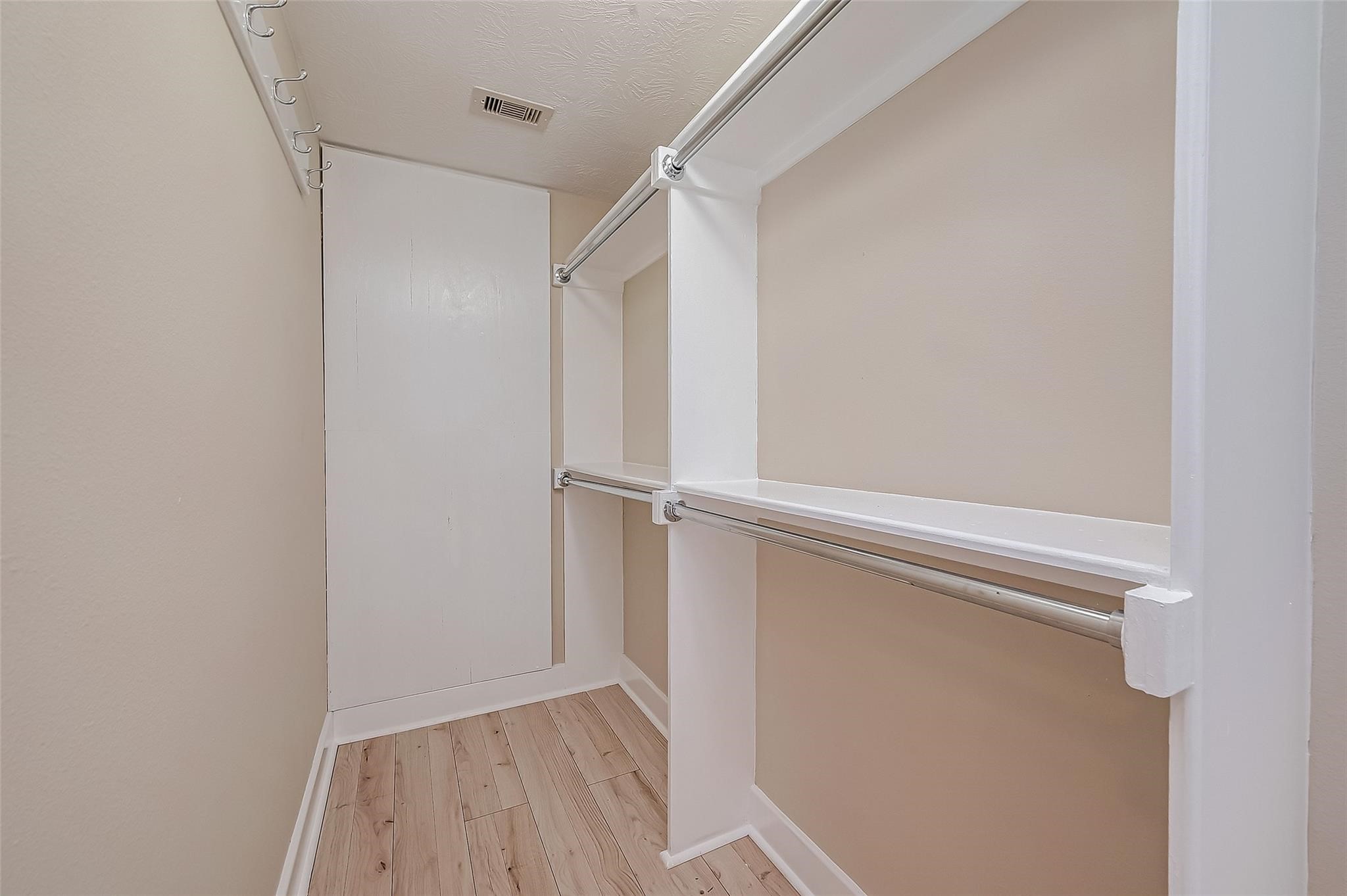 1110 E 24th Street B Property Photo 12