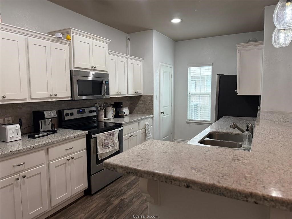 3420 Summerway Drive Property Photo 1