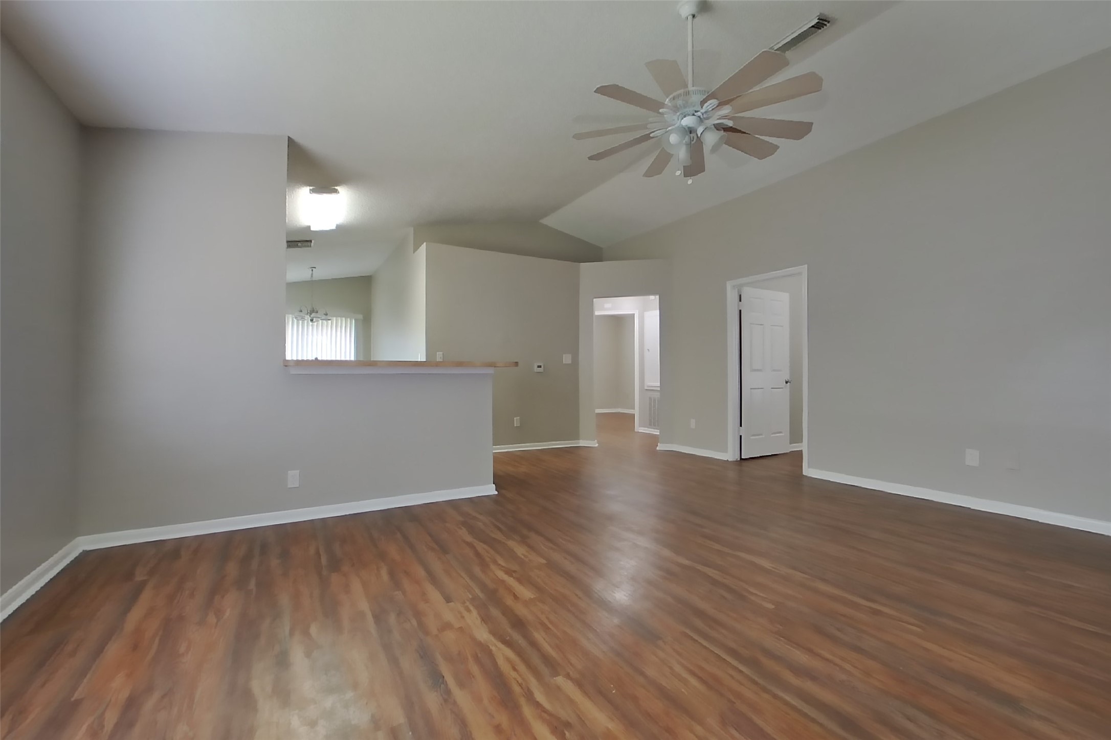 3130 Kelling Street Property Photo 2
