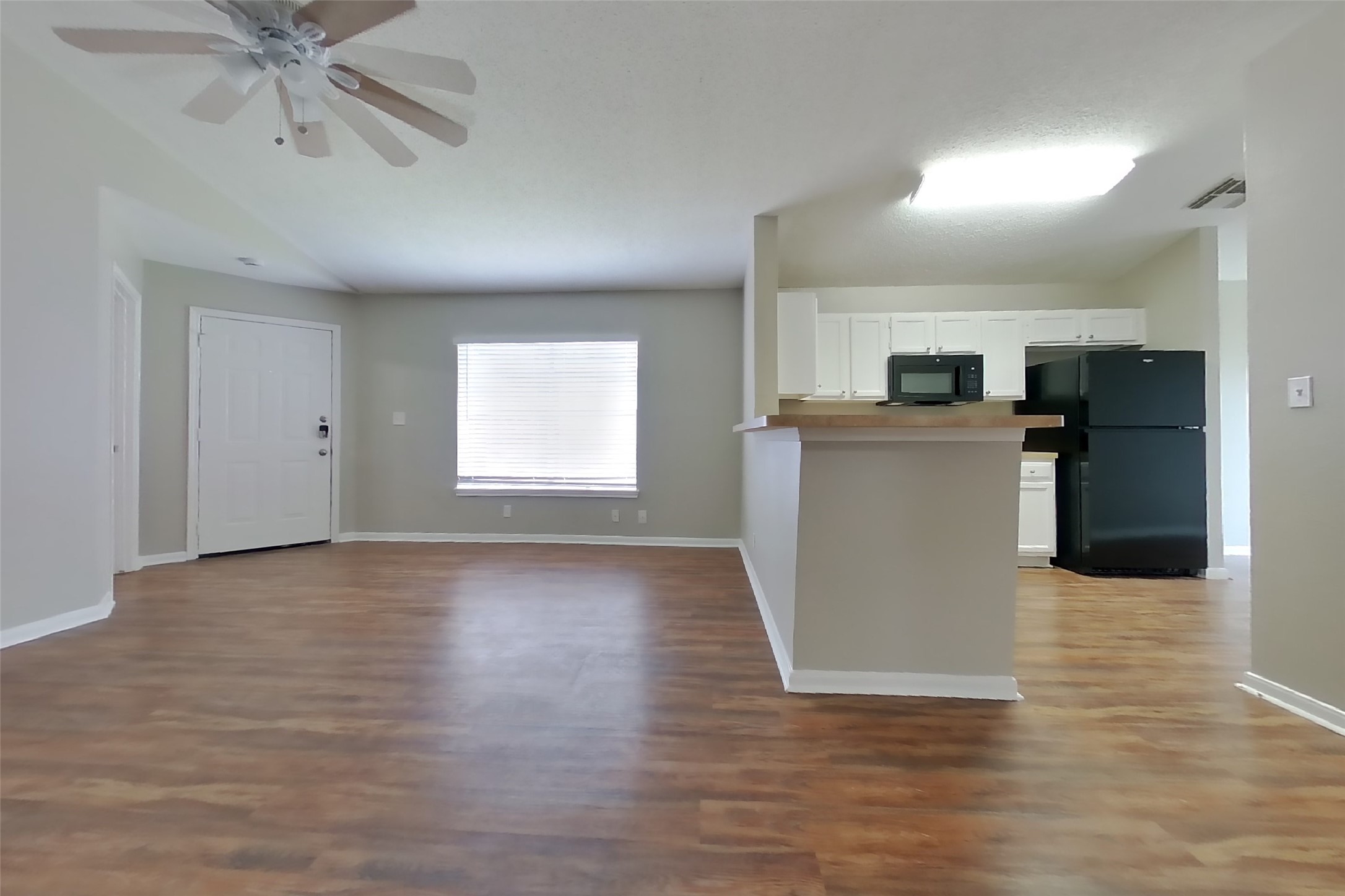 3130 Kelling Street Property Photo 3