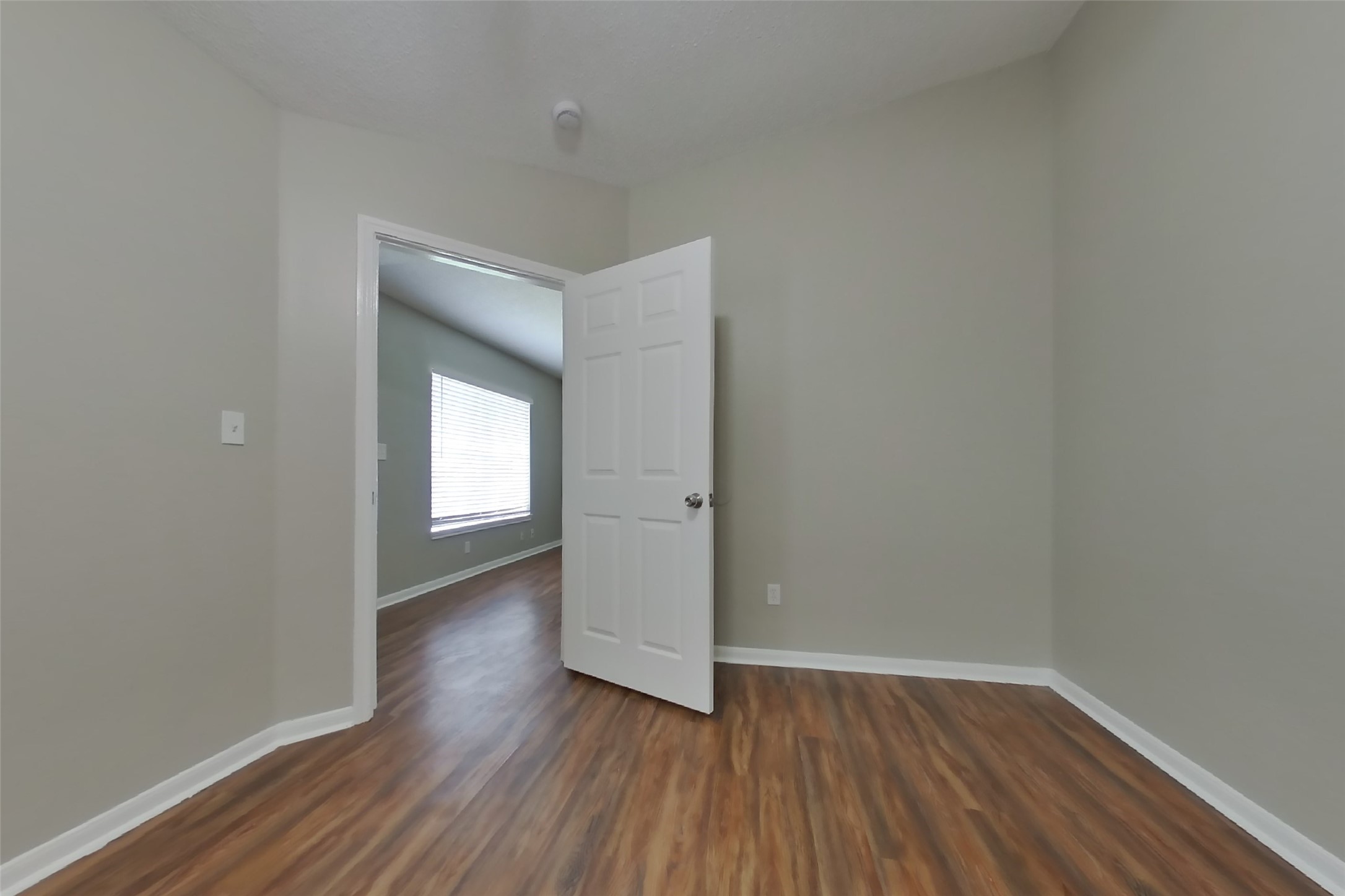 3130 Kelling Street Property Photo 8
