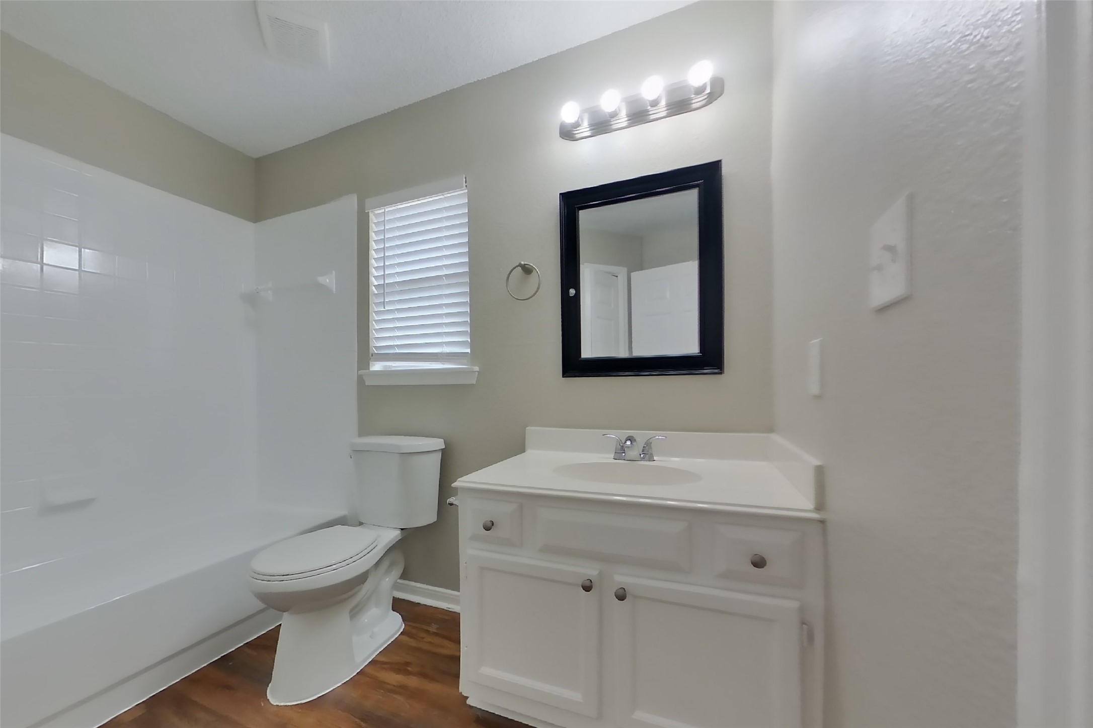 3130 Kelling Street Property Photo 10