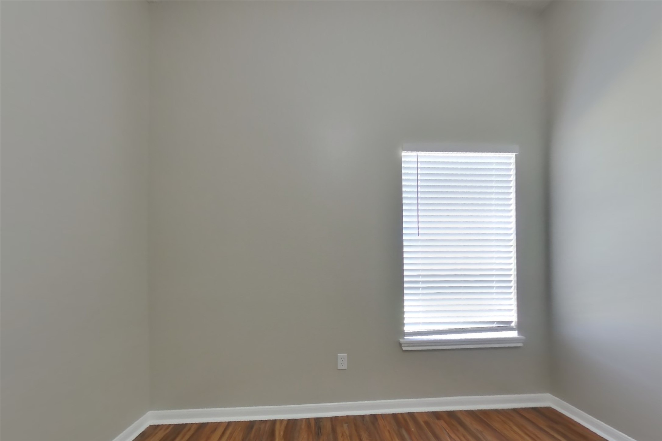 3130 Kelling Street Property Photo 16