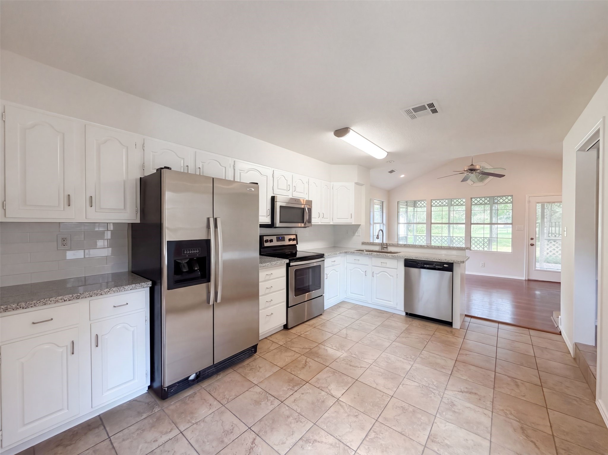 1119 Coe Road Property Photo 2