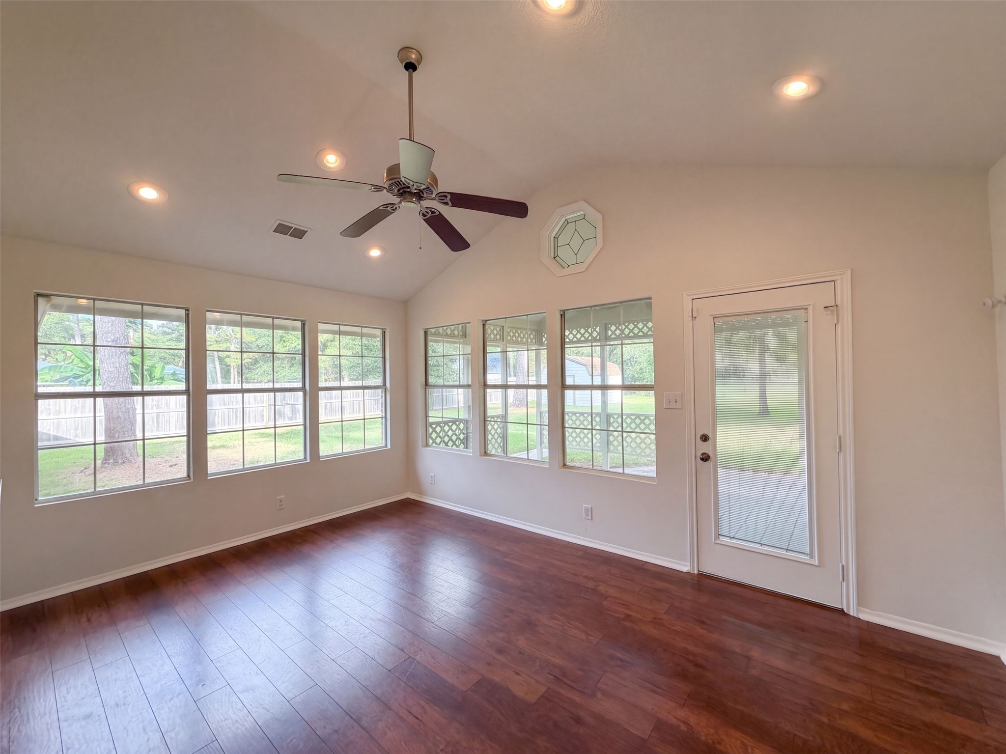 1119 Coe Road Property Photo 5