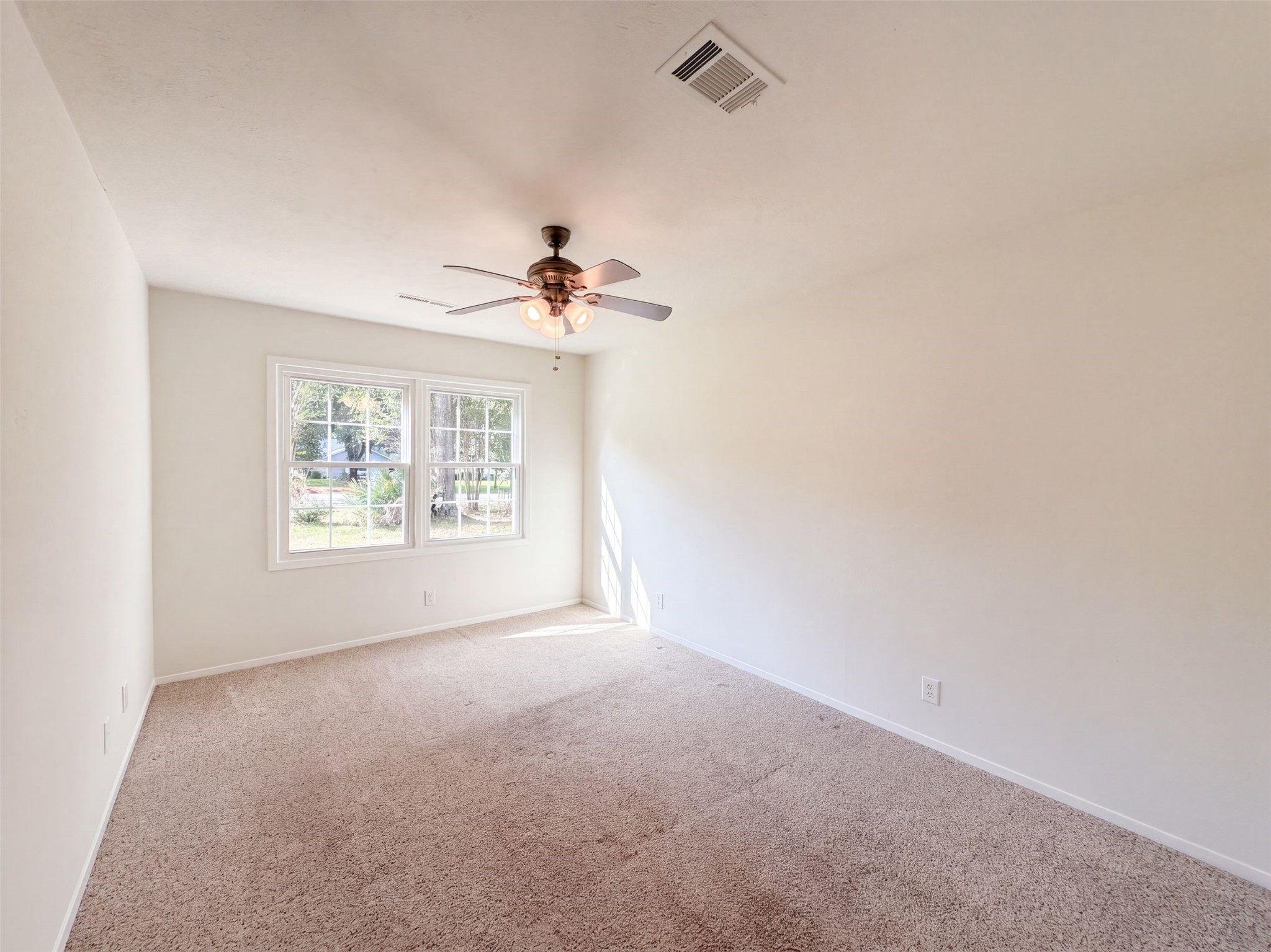 1119 Coe Road Property Photo 11