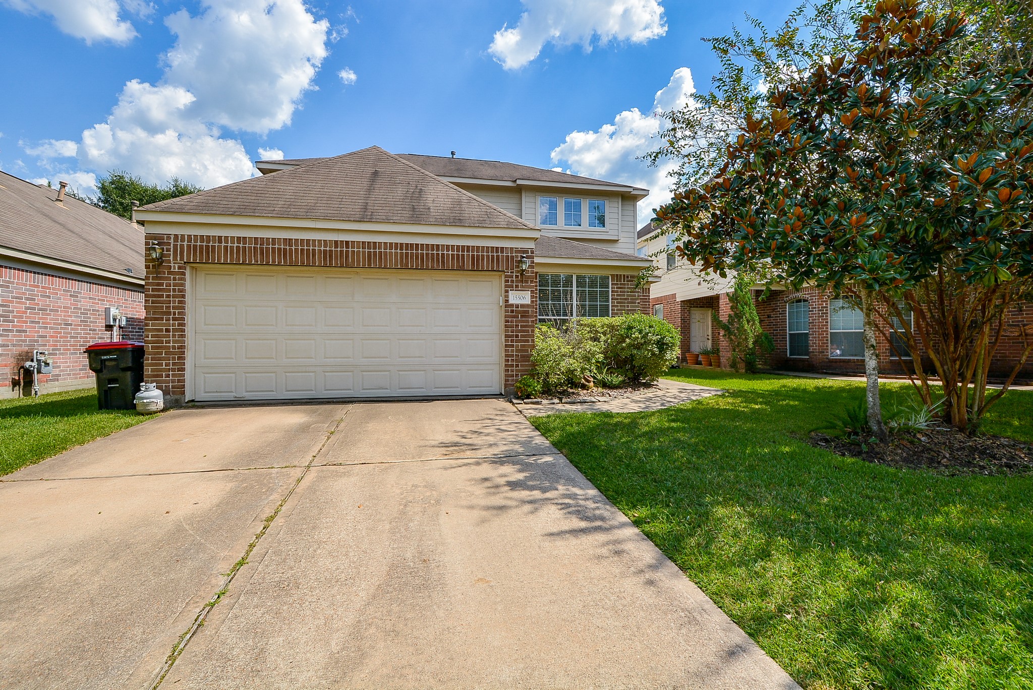 15506 Hickory Dale Street Property Photo 5