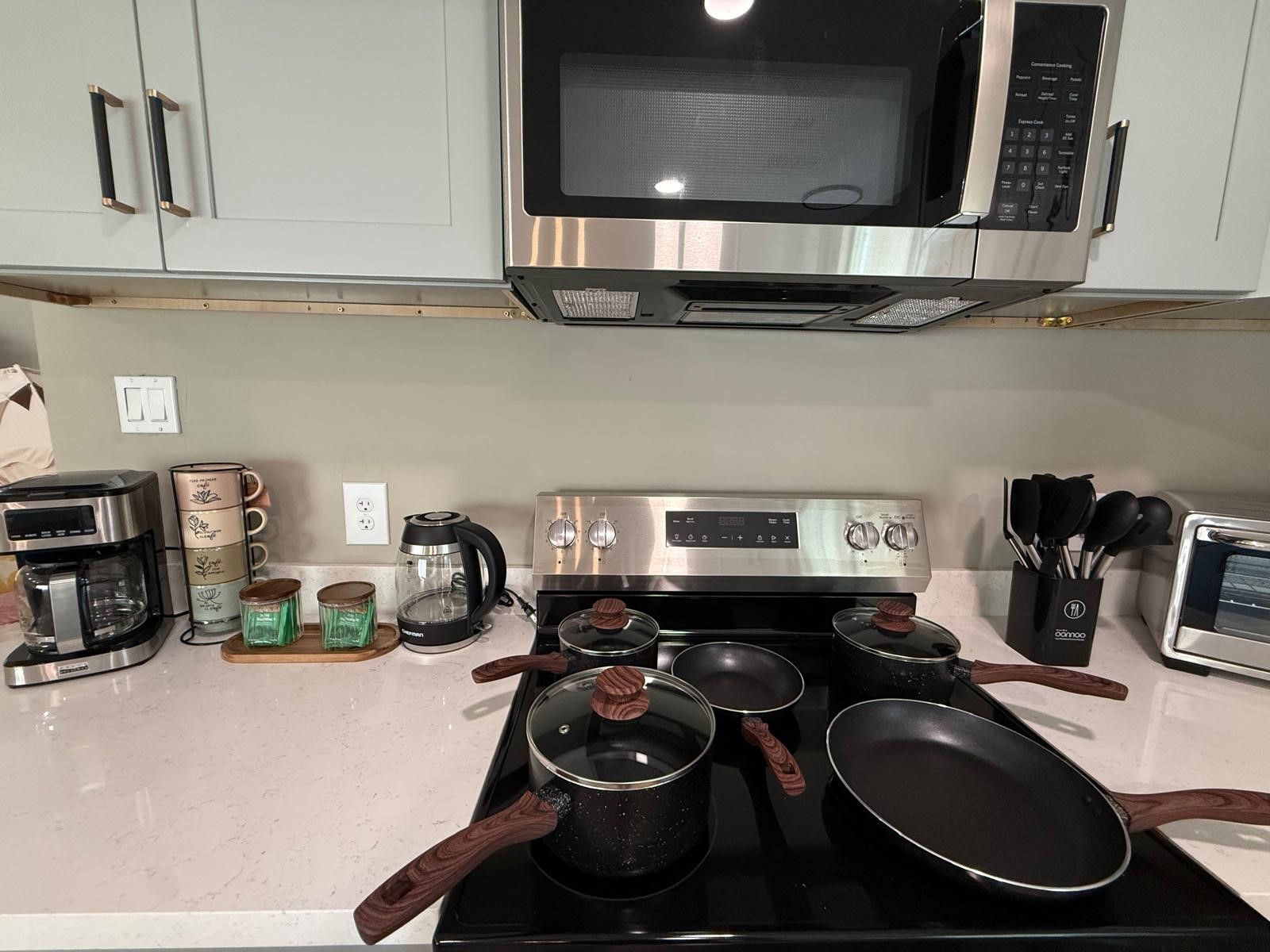 6310 Briar Terrace Drive Property Photo 8