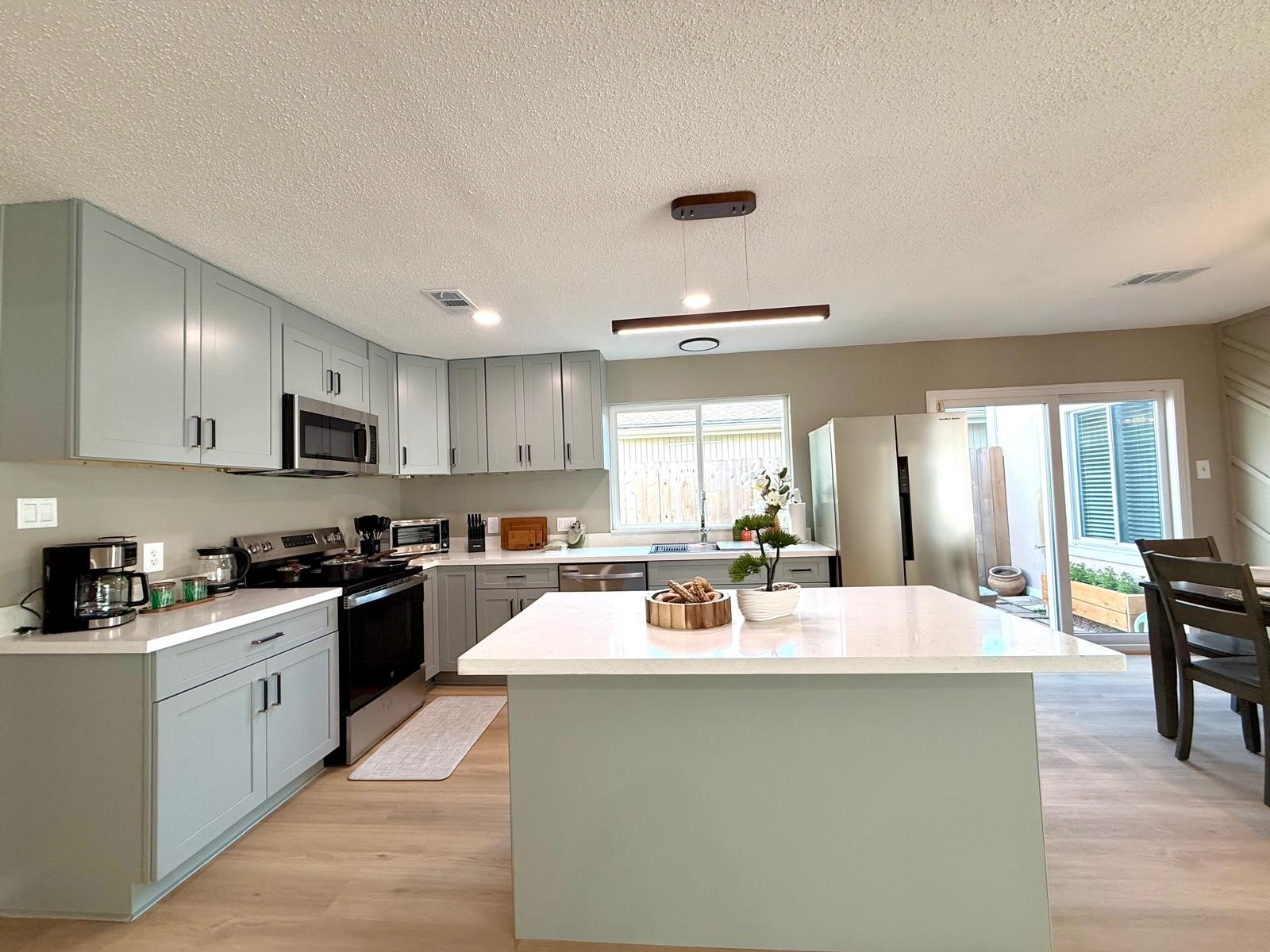 6310 Briar Terrace Drive Property Photo 10