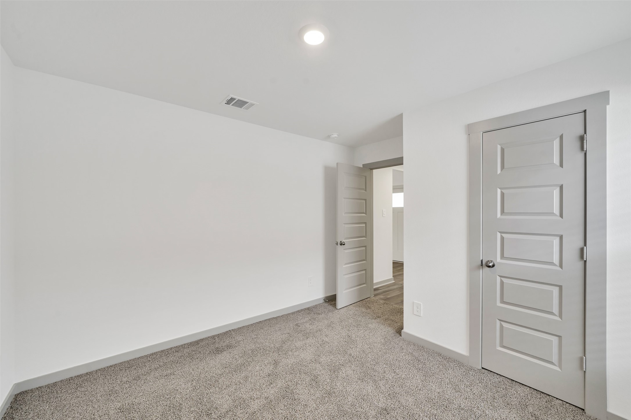 3331 Balboa Grove Lane Property Photo 10