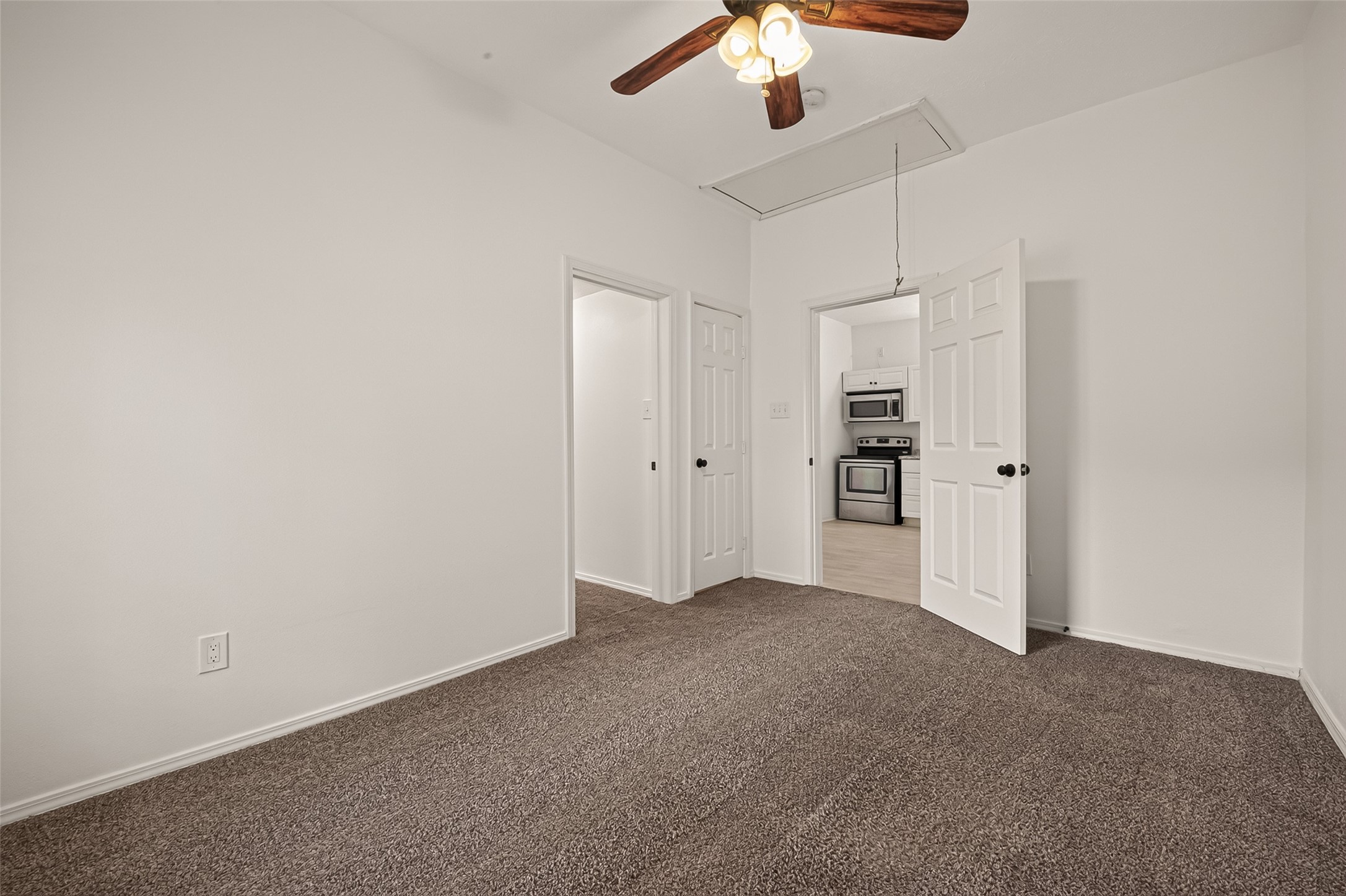 1511 W Dumble Street Property Photo 15