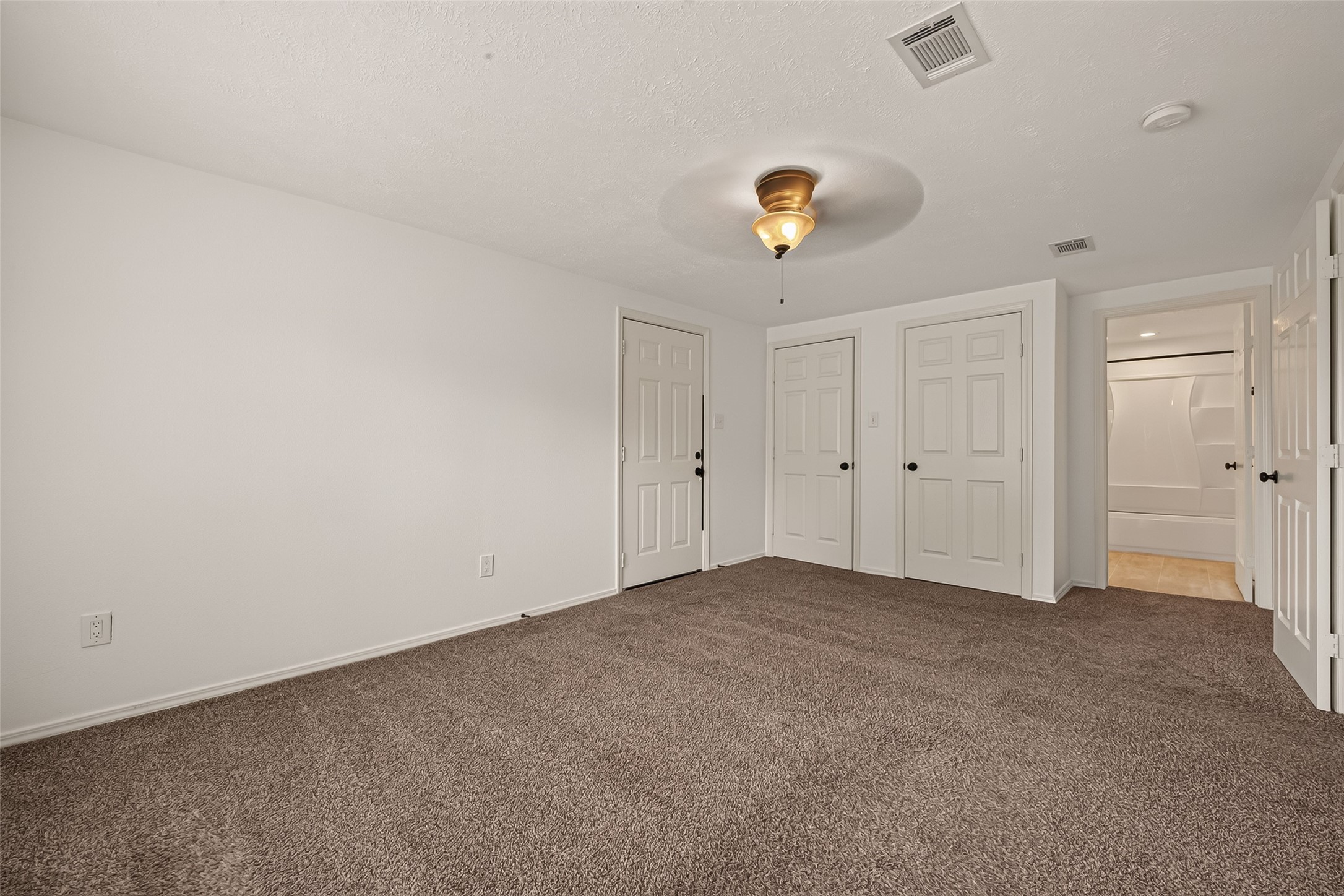 1511 W Dumble Street Property Photo 22