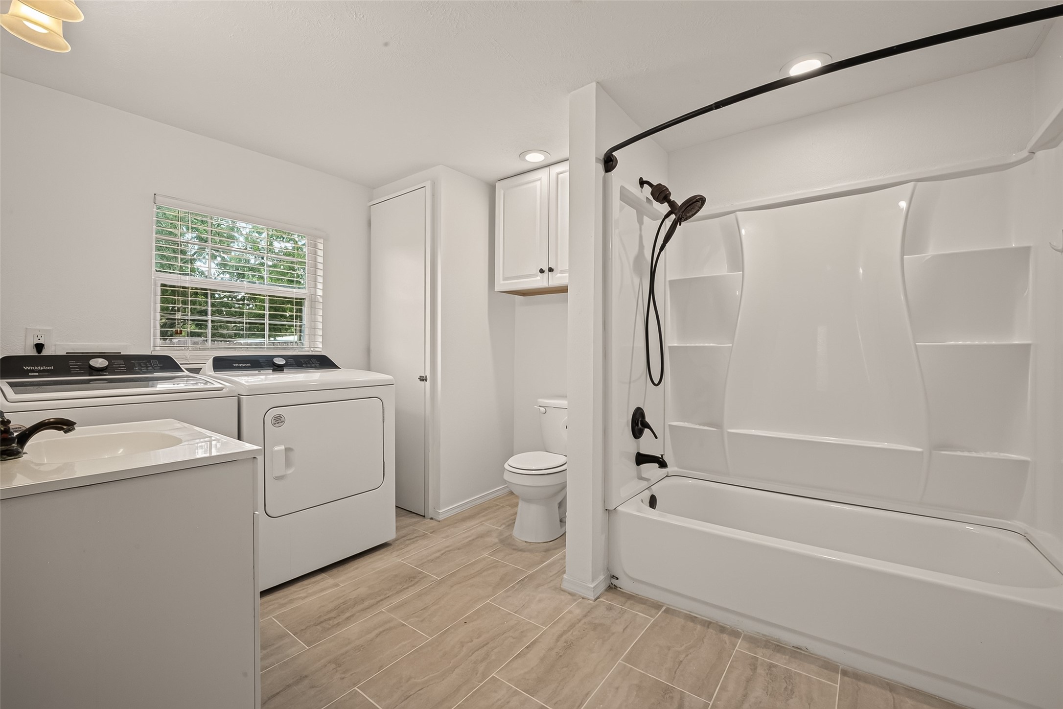 1511 W Dumble Street Property Photo 25