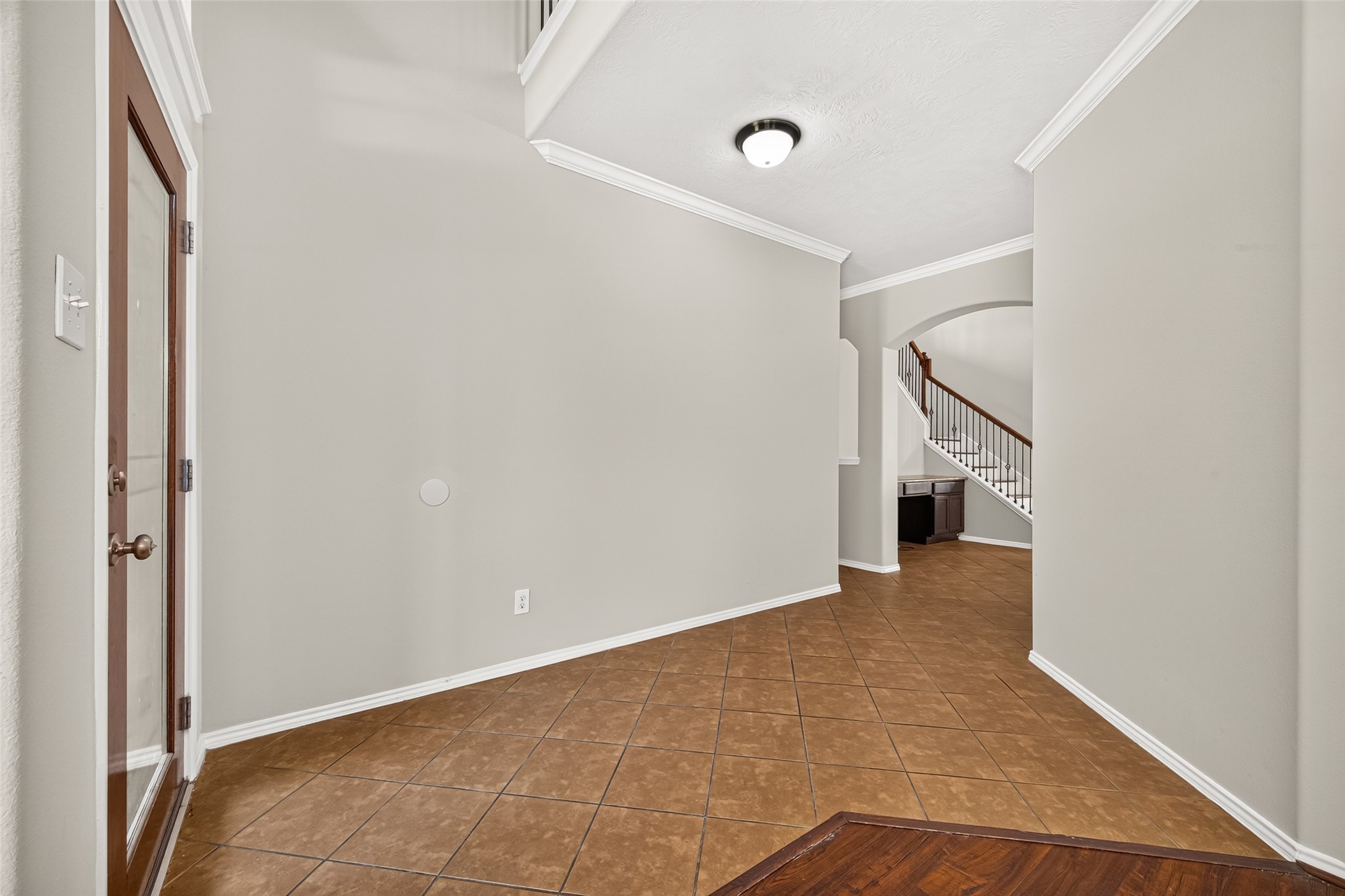 3508 Oakville Drive Property Photo 8