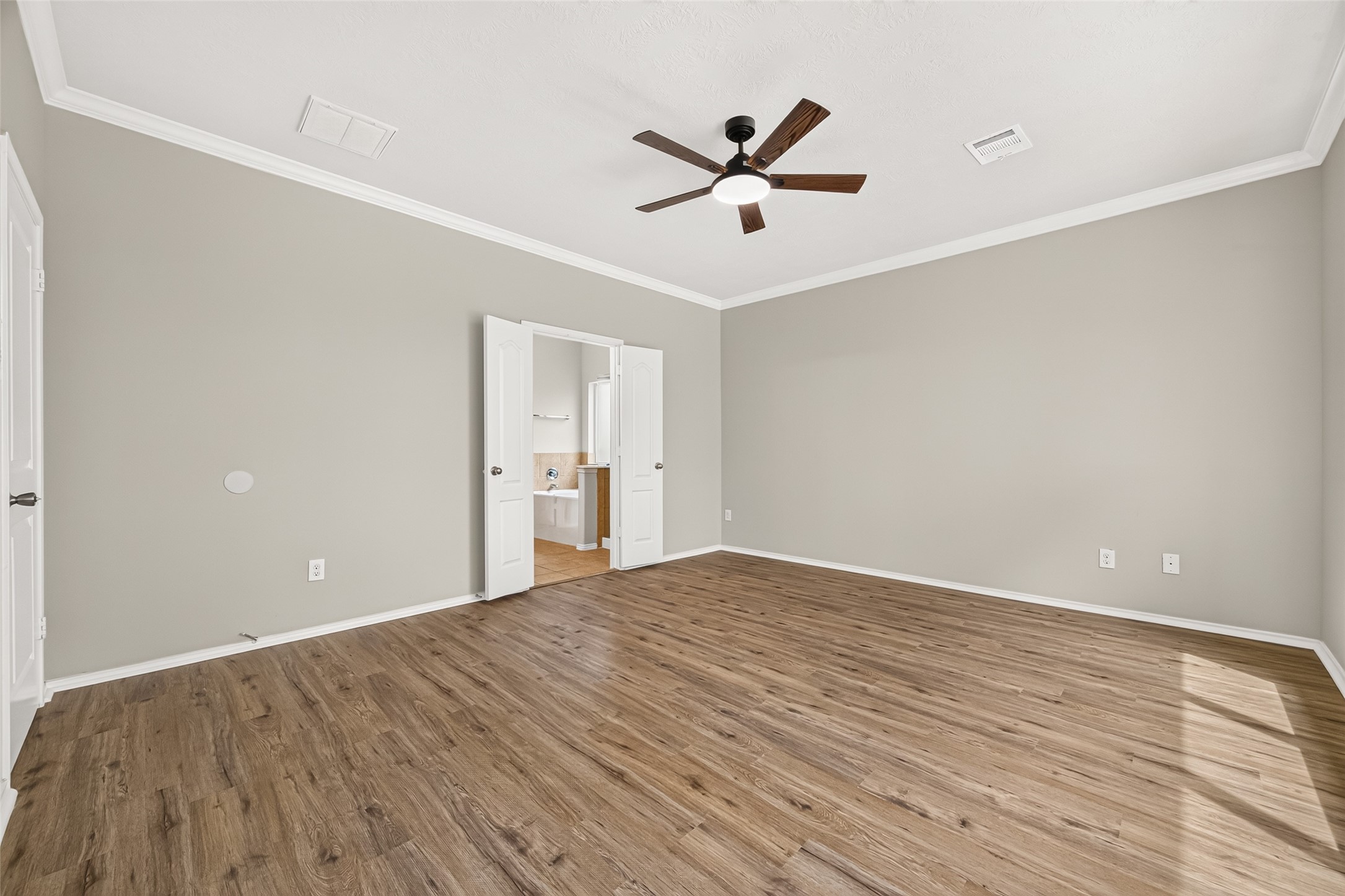 3508 Oakville Drive Property Photo 27