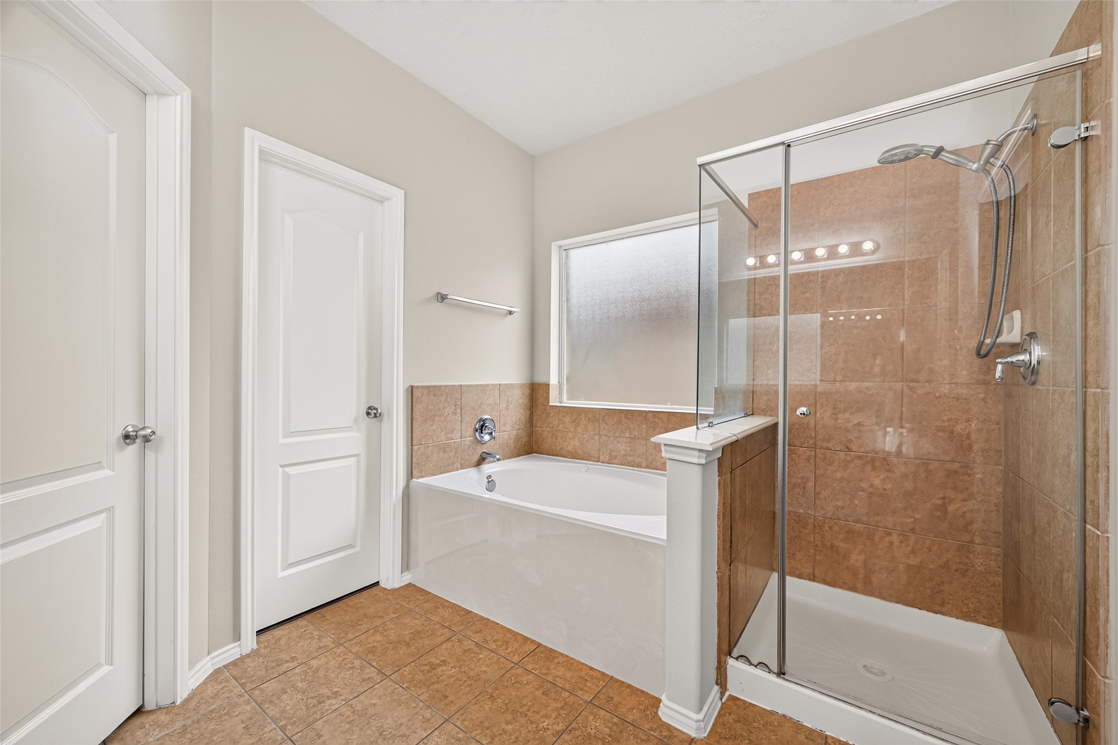 3508 Oakville Drive Property Photo 29