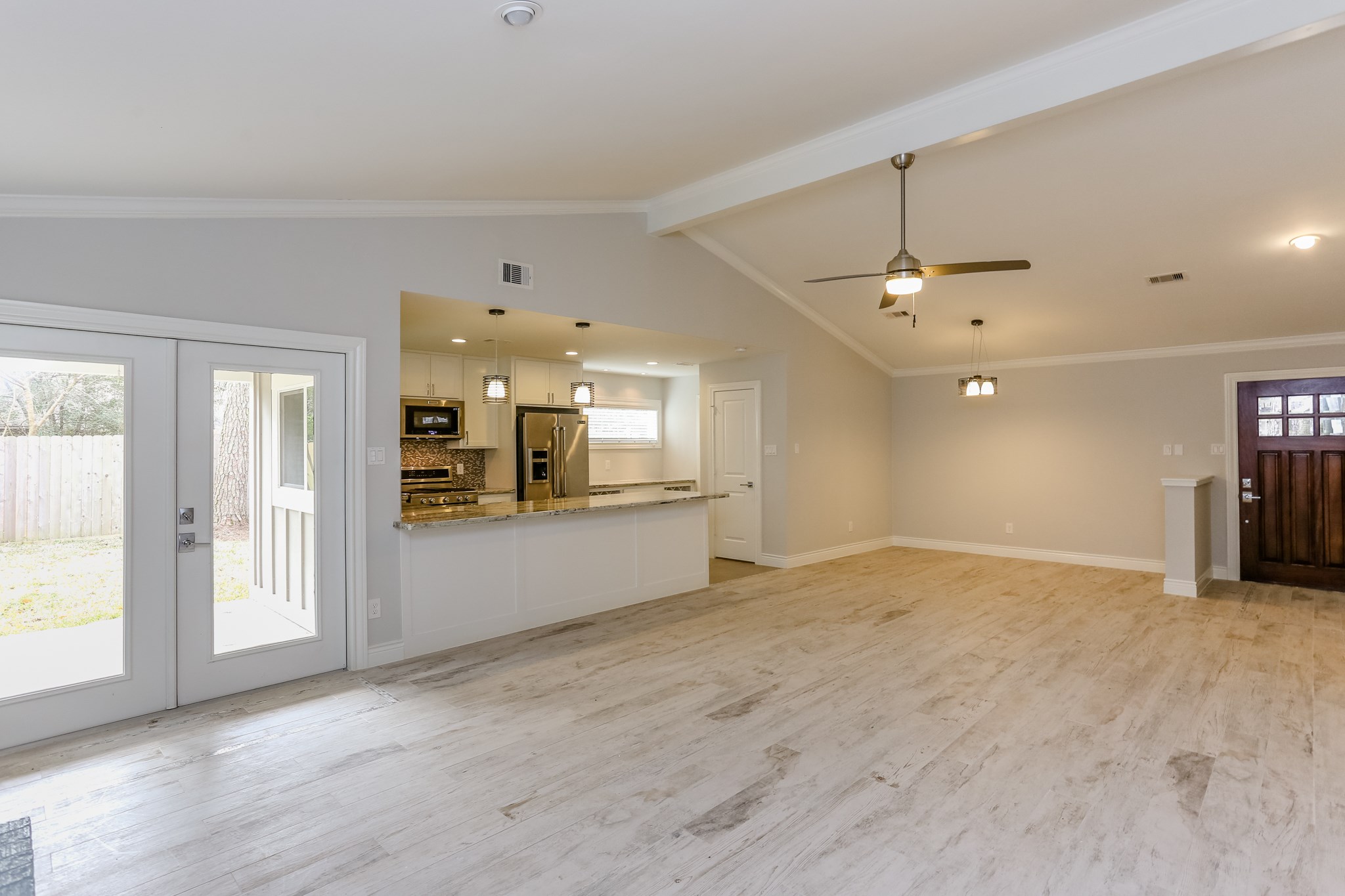 14 Woodlot Court Property Photo 5