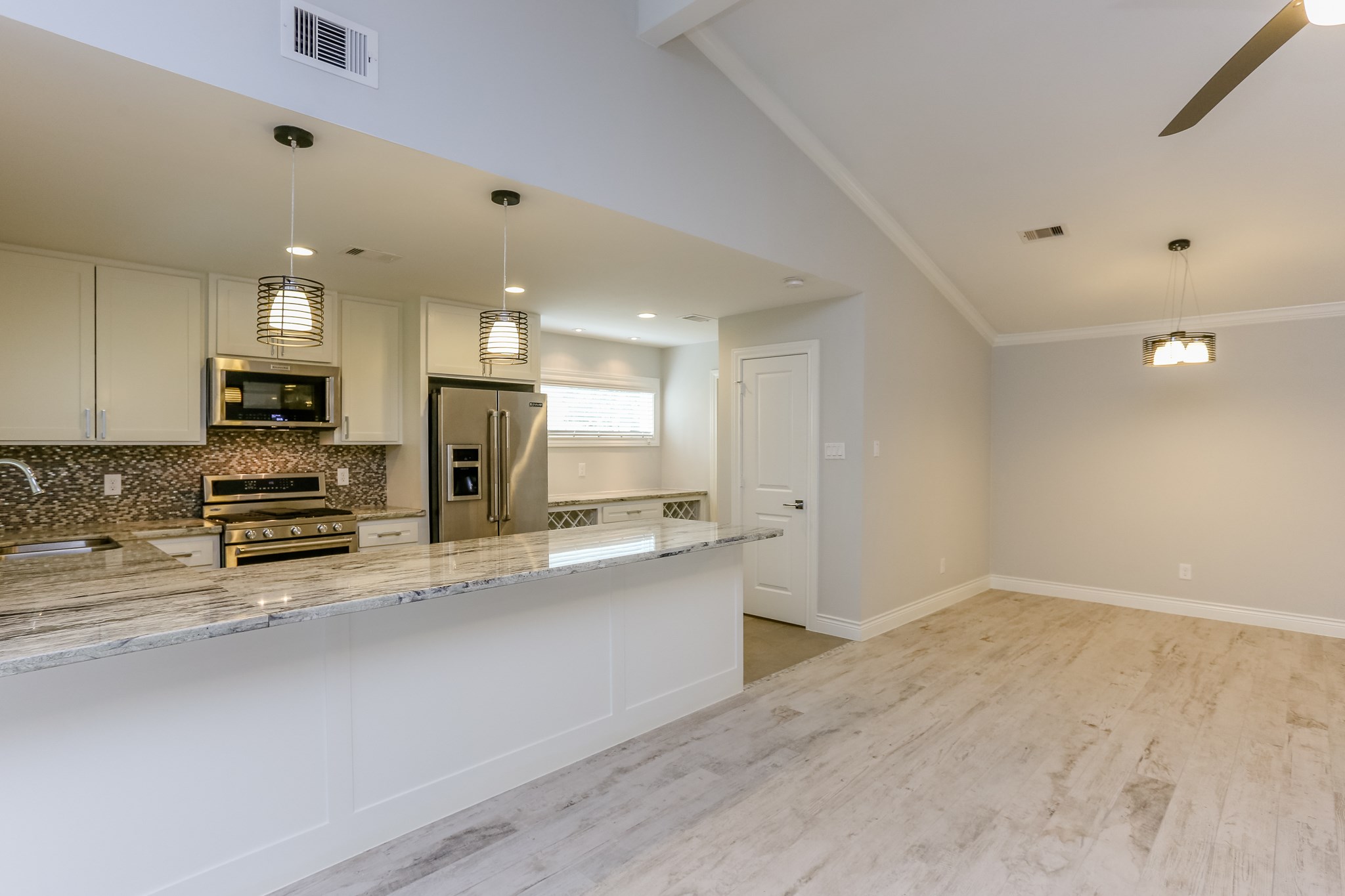 14 Woodlot Court Property Photo 7