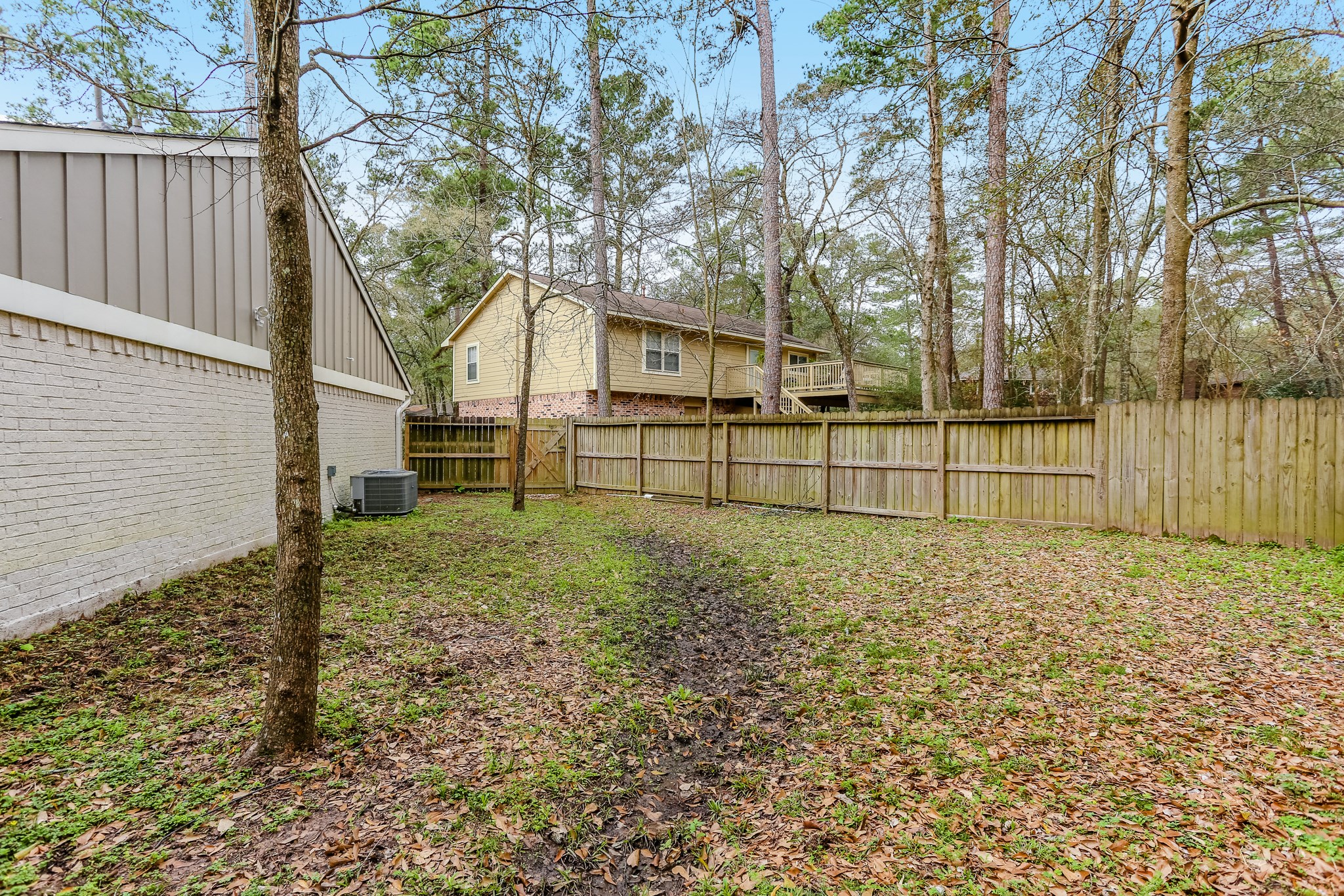 14 Woodlot Court Property Photo 38