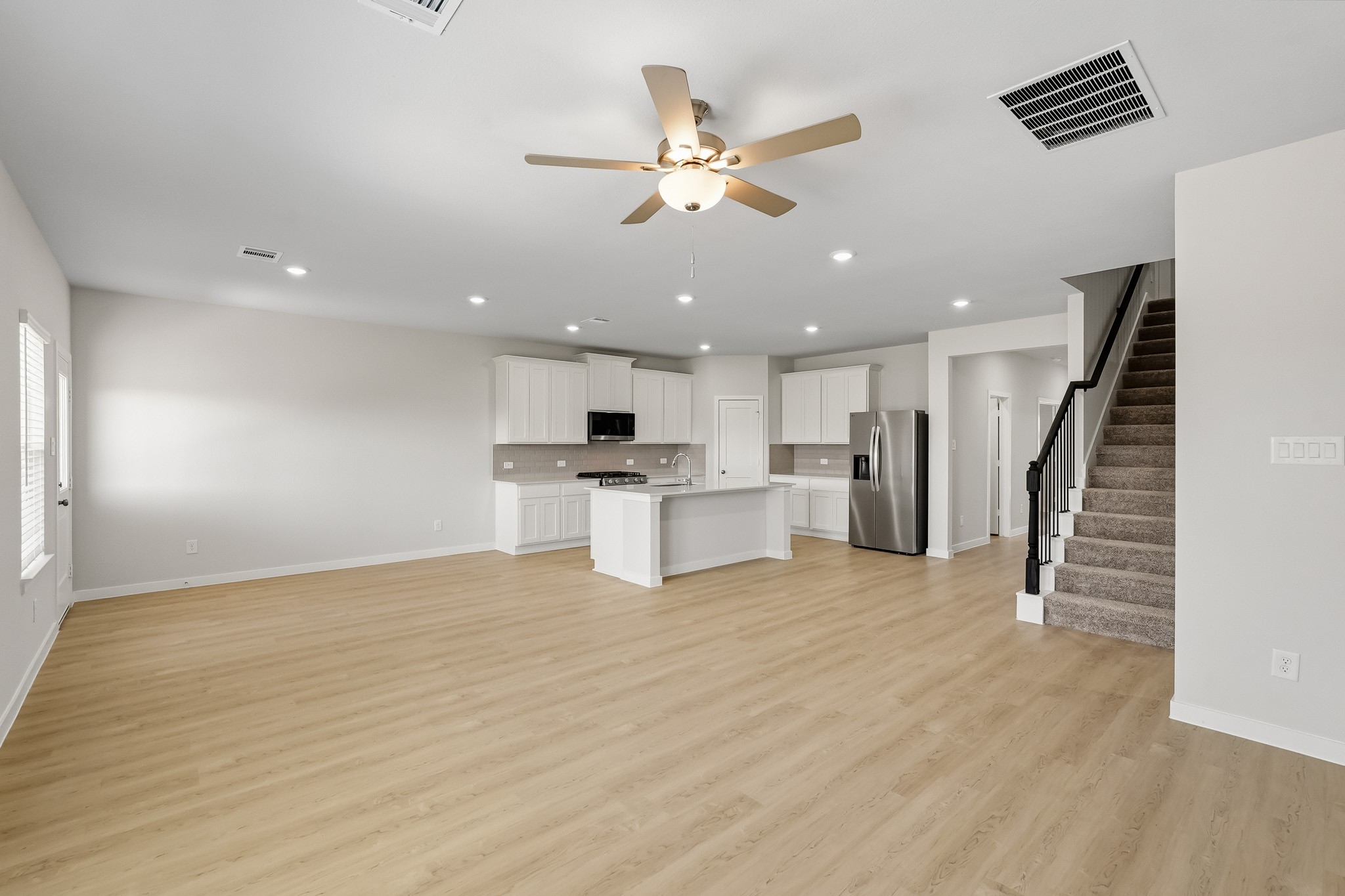 17215 White Peace Drive Property Photo 11
