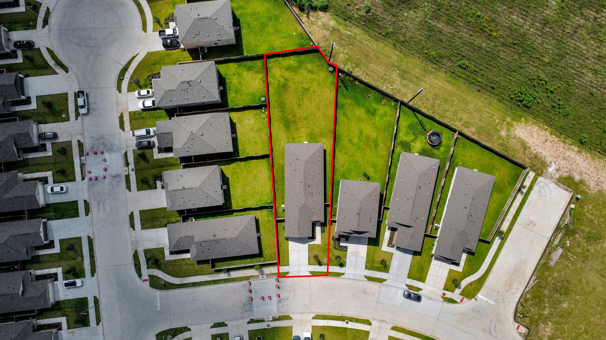 10411 Birds Nest Drive Property Photo 2