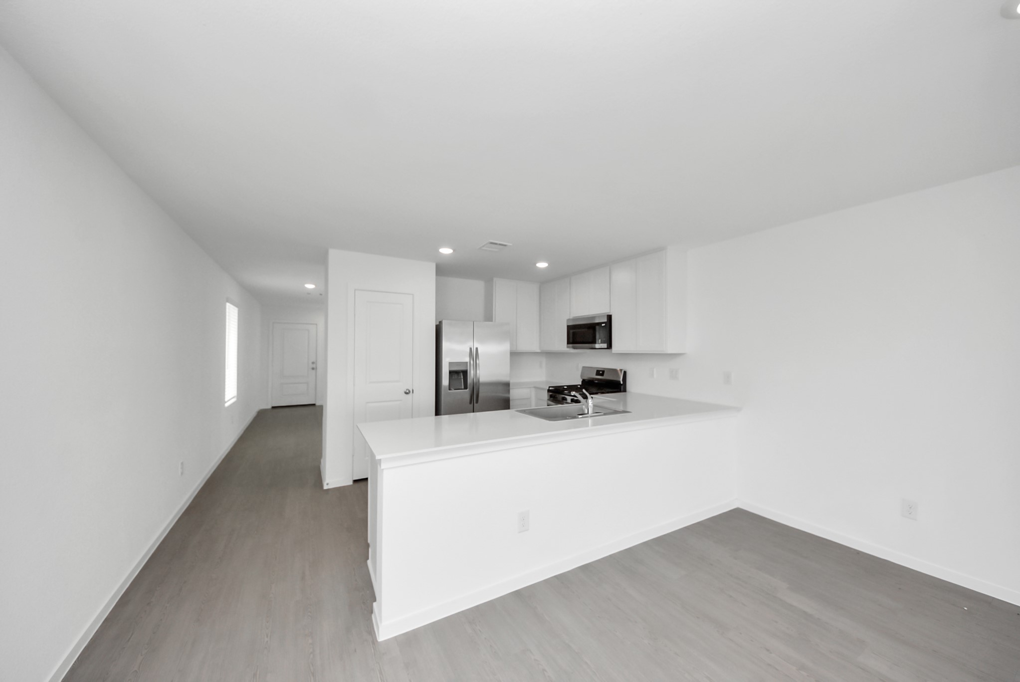 10411 Birds Nest Drive Property Photo 4
