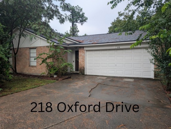 218 Oxford Drive Property Photo 1