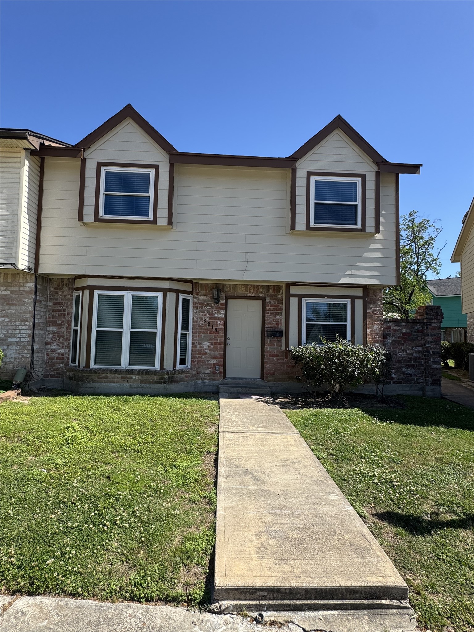3818 Willow Springs Lane Property Photo 1