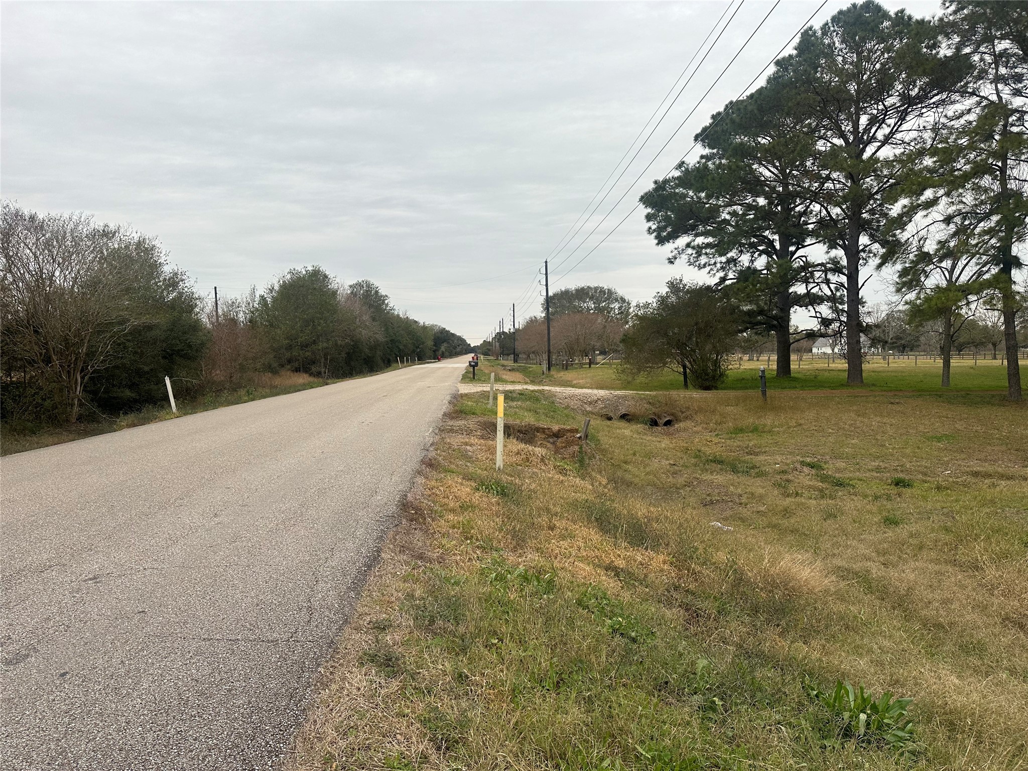 000 Fm 1462 Property Photo