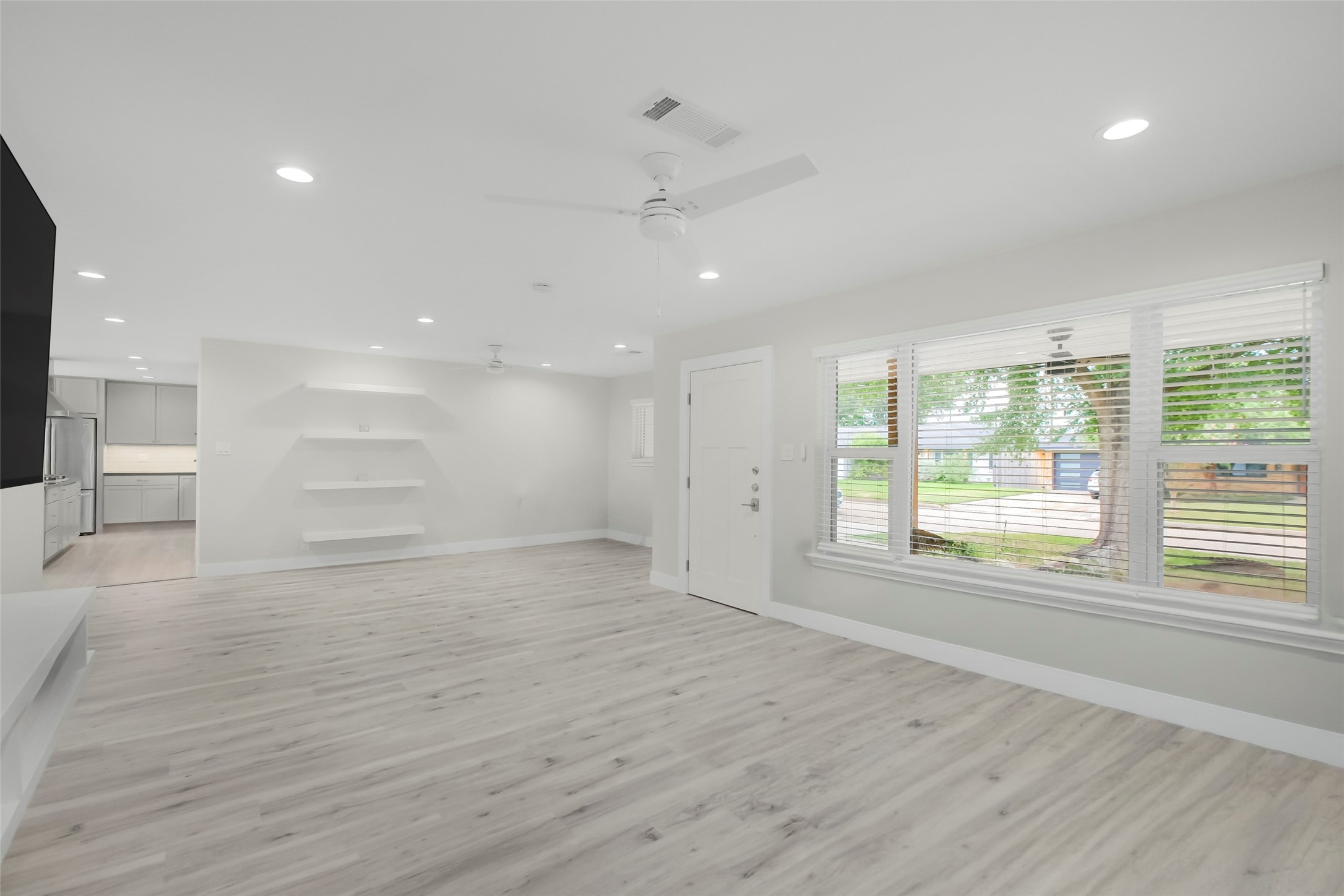 1710 Willowby Drive Property Photo 4