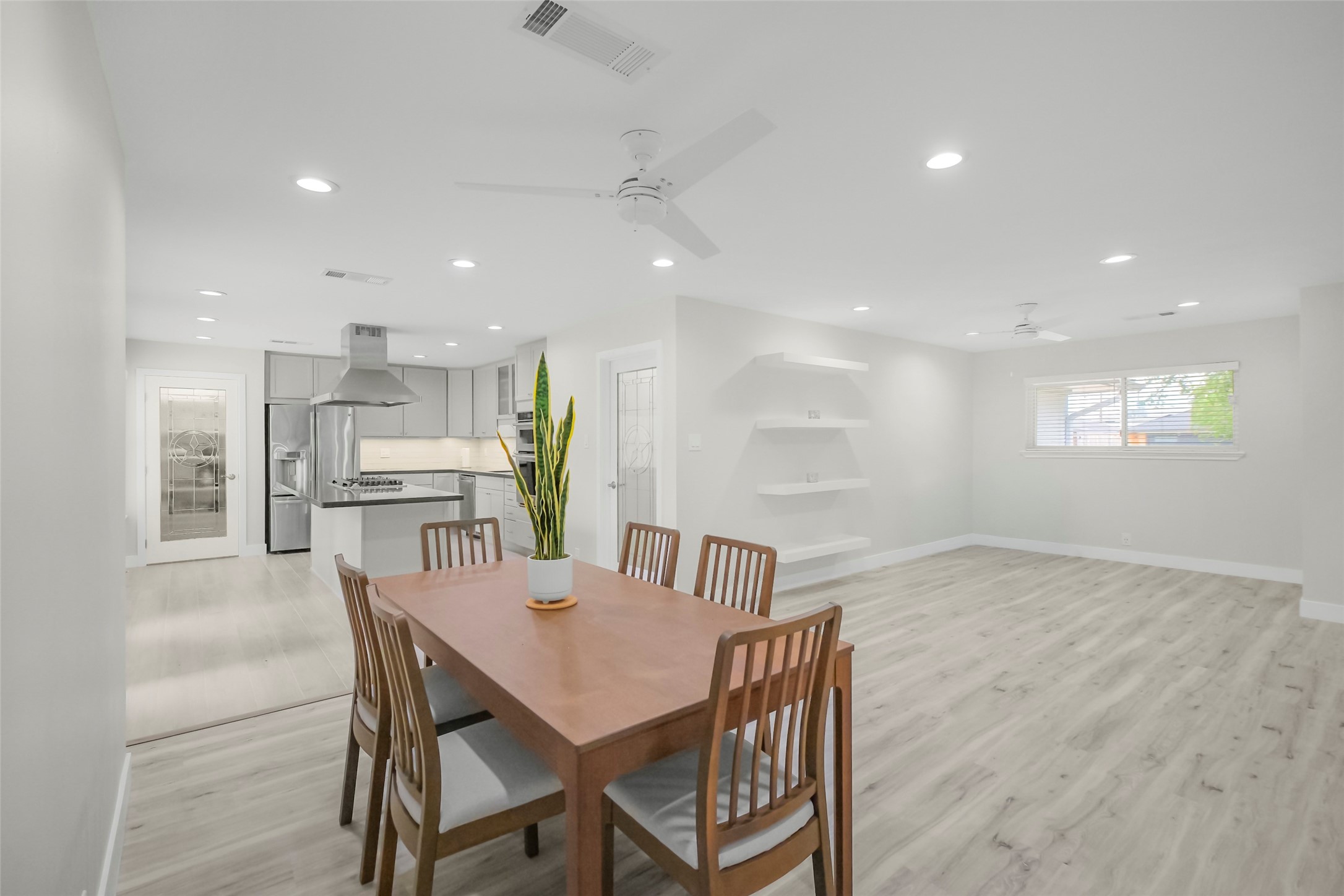 1710 Willowby Drive Property Photo 7