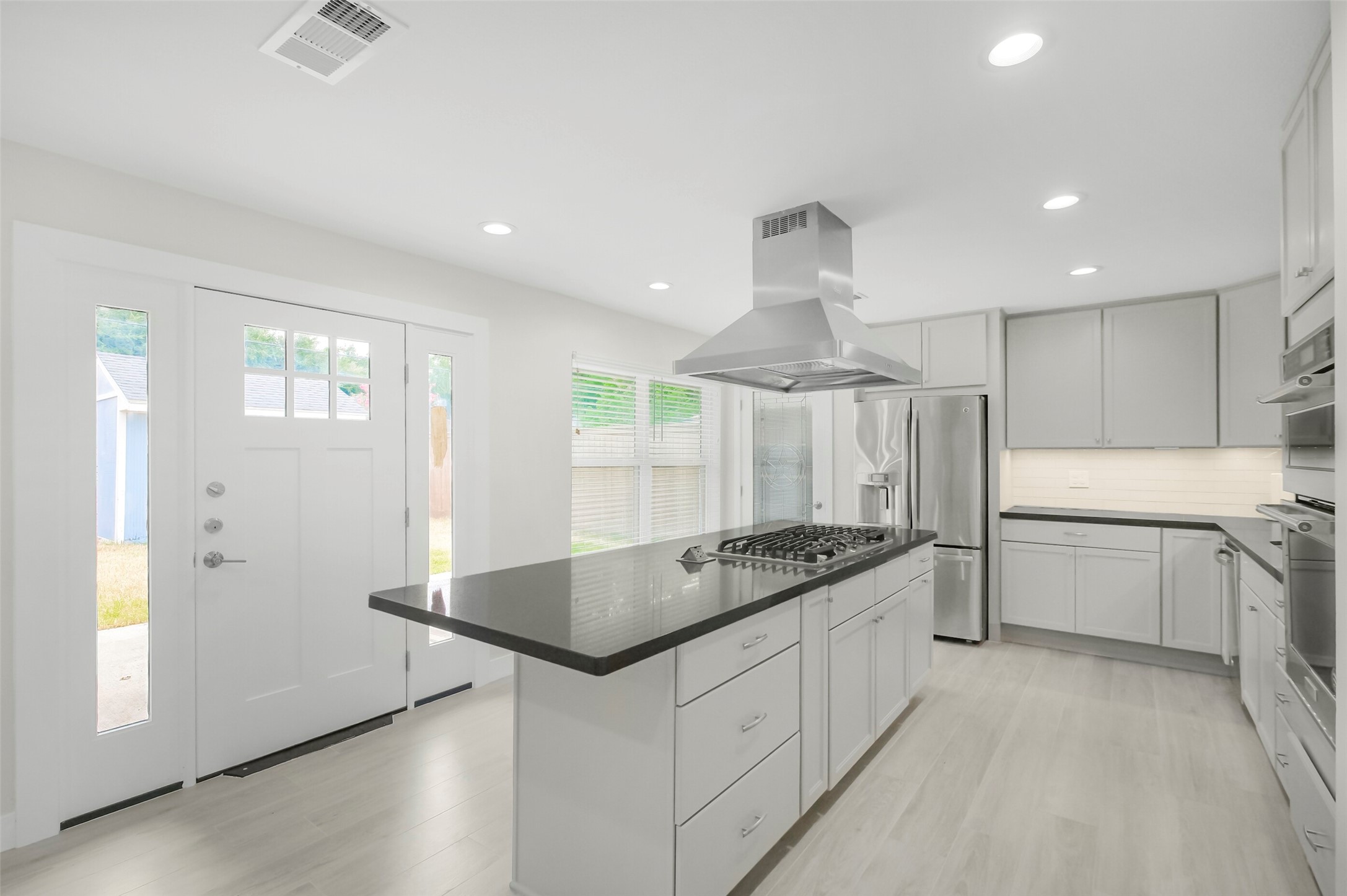 1710 Willowby Drive Property Photo 12