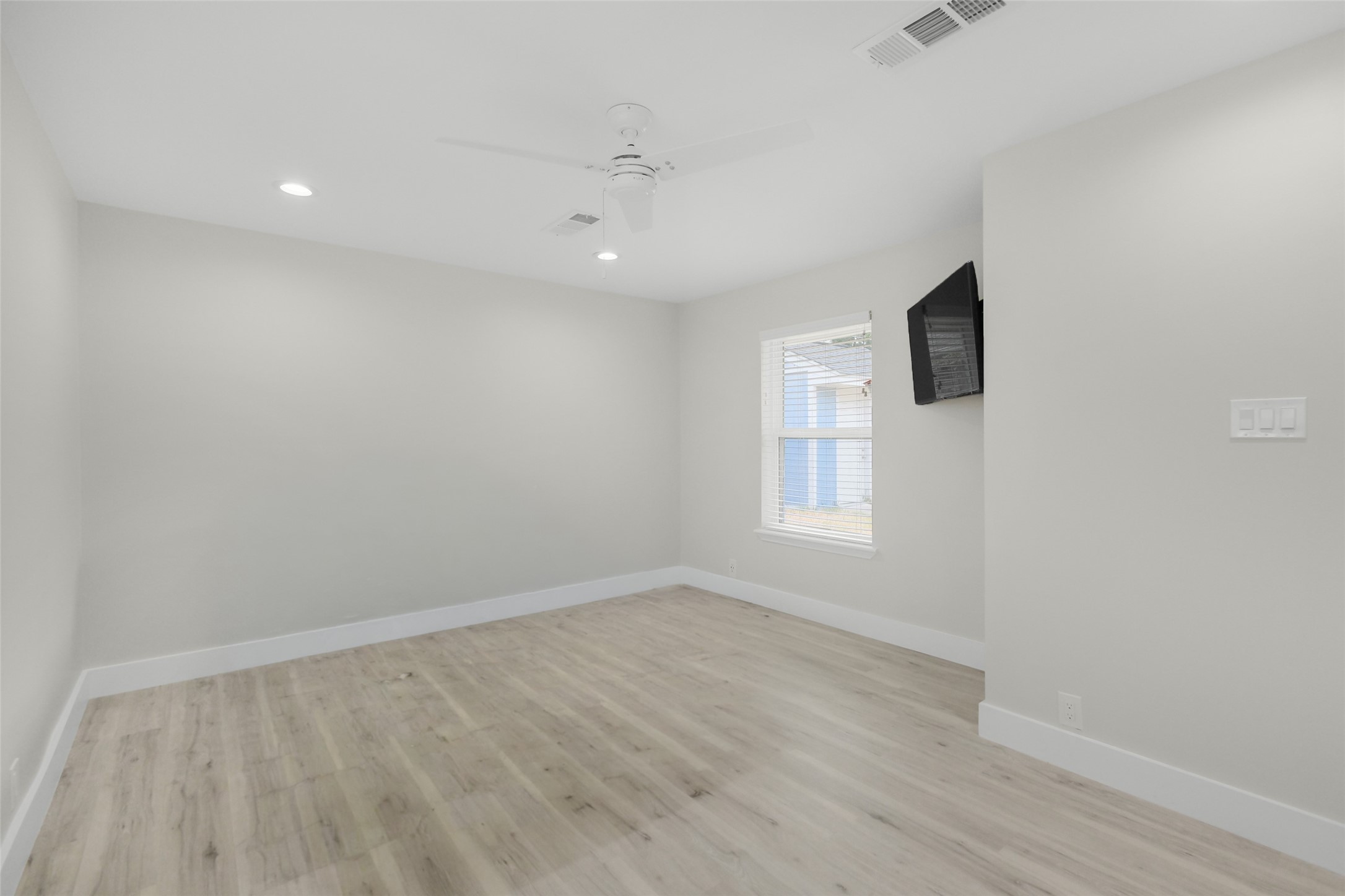 1710 Willowby Drive Property Photo 17